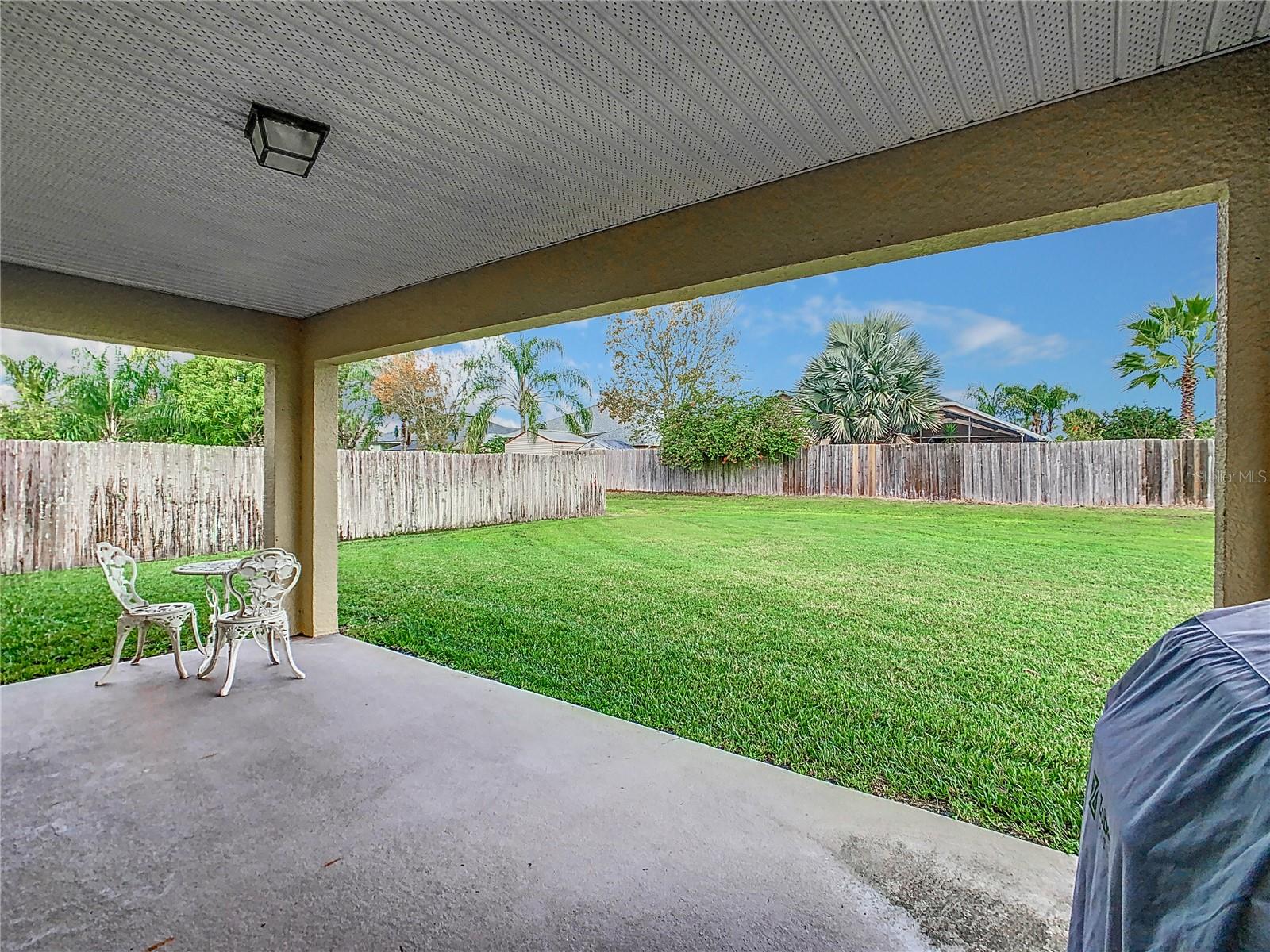 1120 CREEKVIEW CT