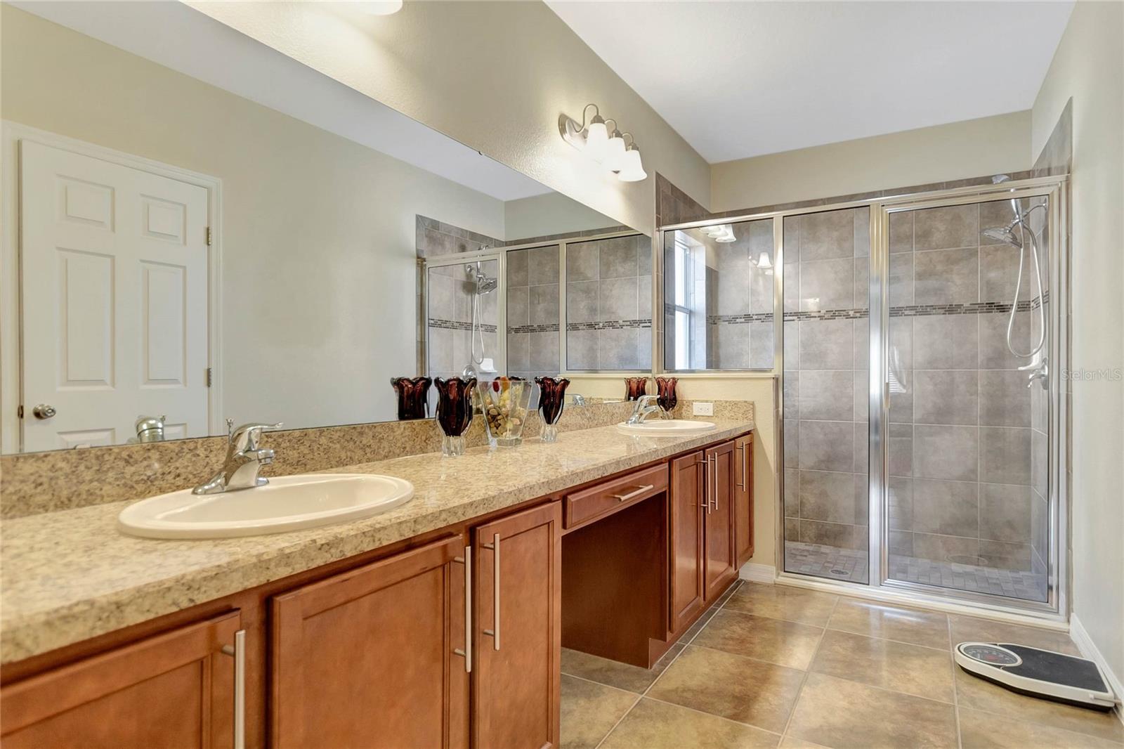 4134 SHELTER BAY DR