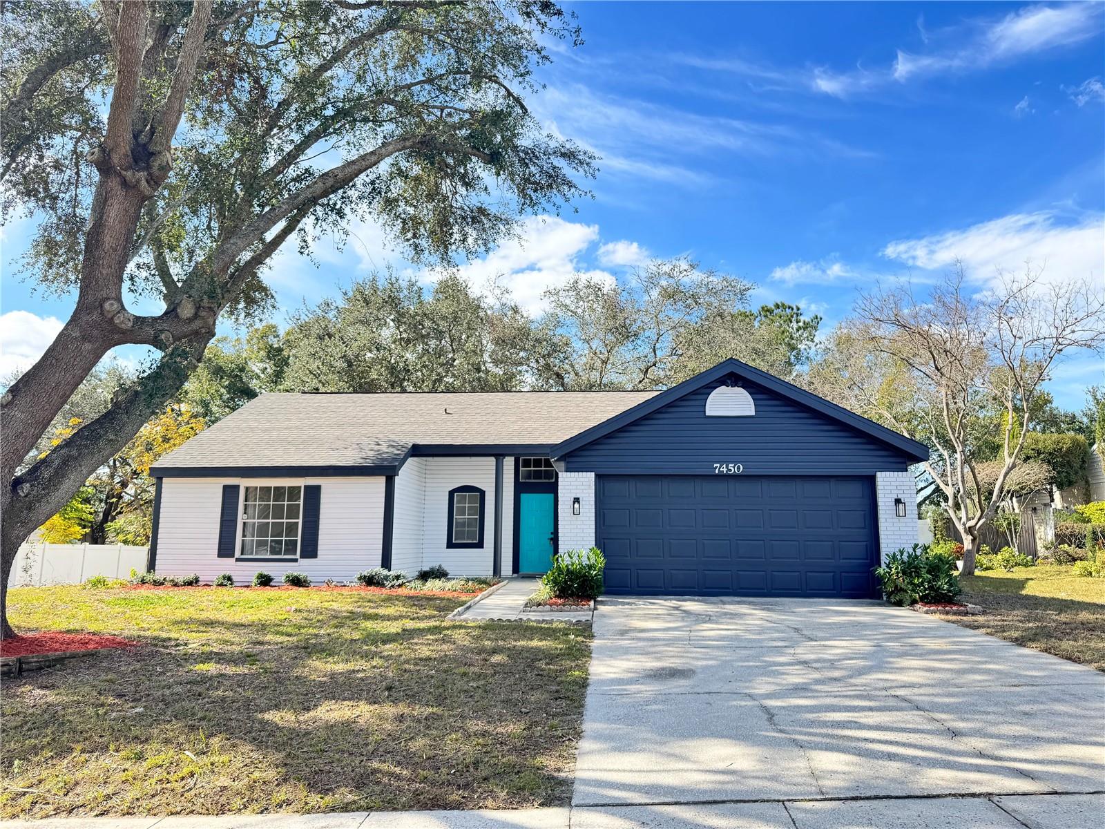 7450 CROOKED LAKE CIR
