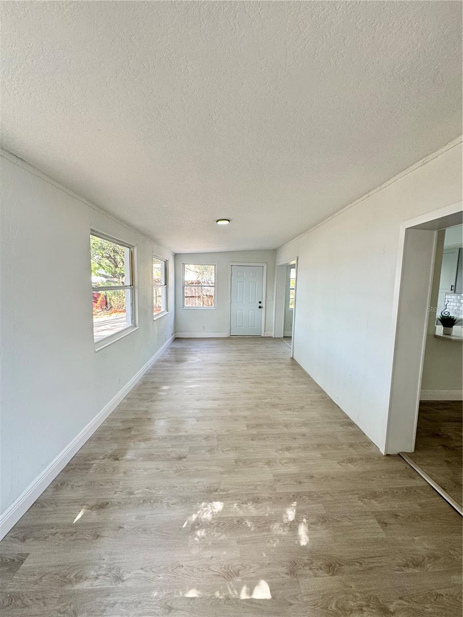 7450 CROOKED LAKE CIR