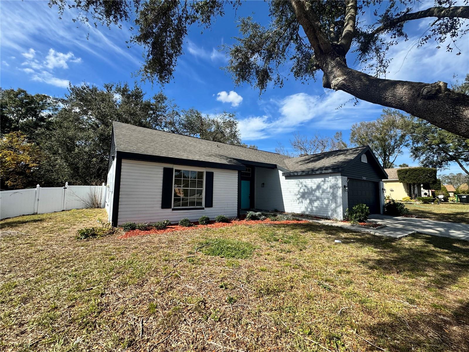 7450 CROOKED LAKE CIR