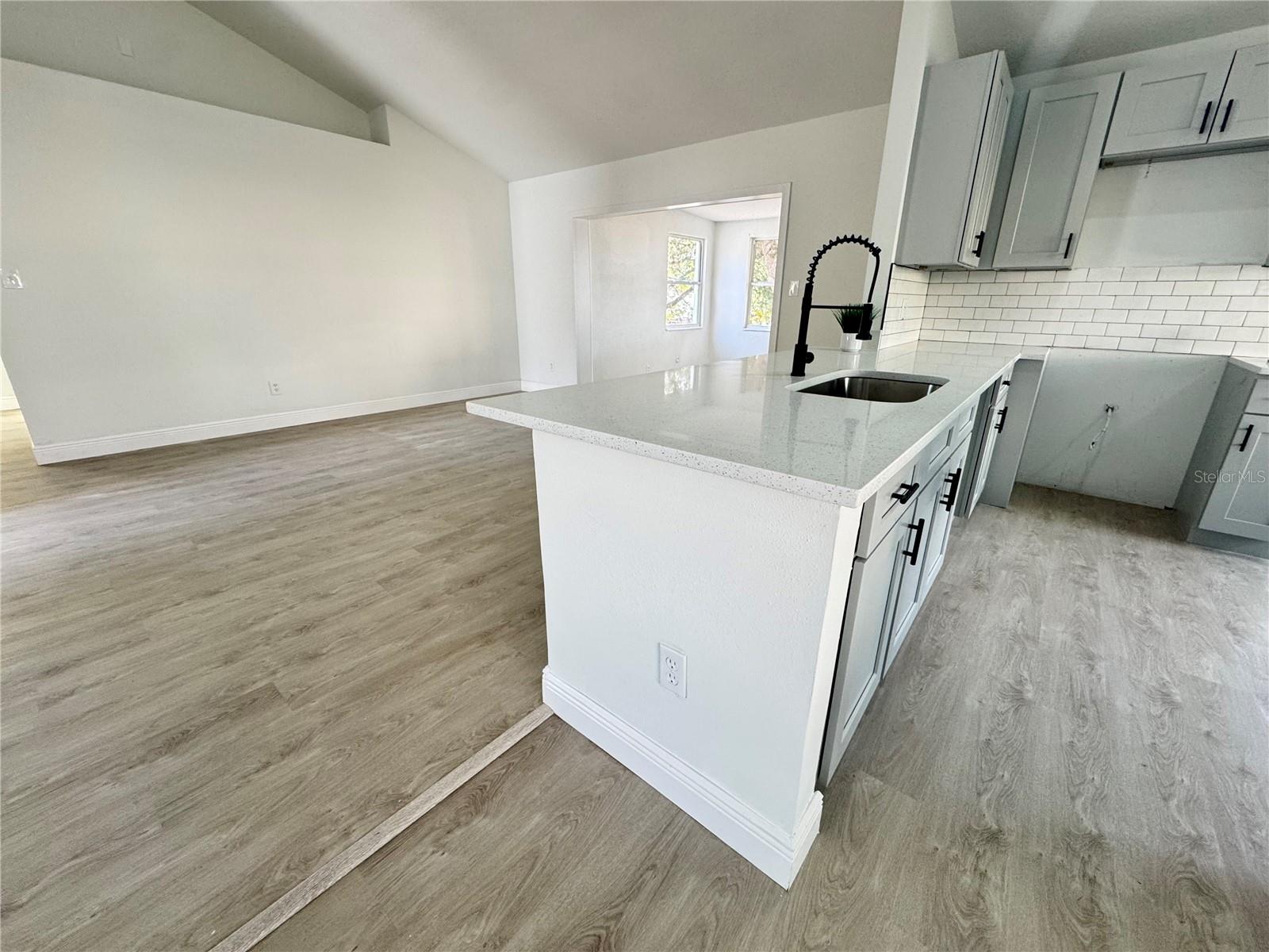 7450 CROOKED LAKE CIR
