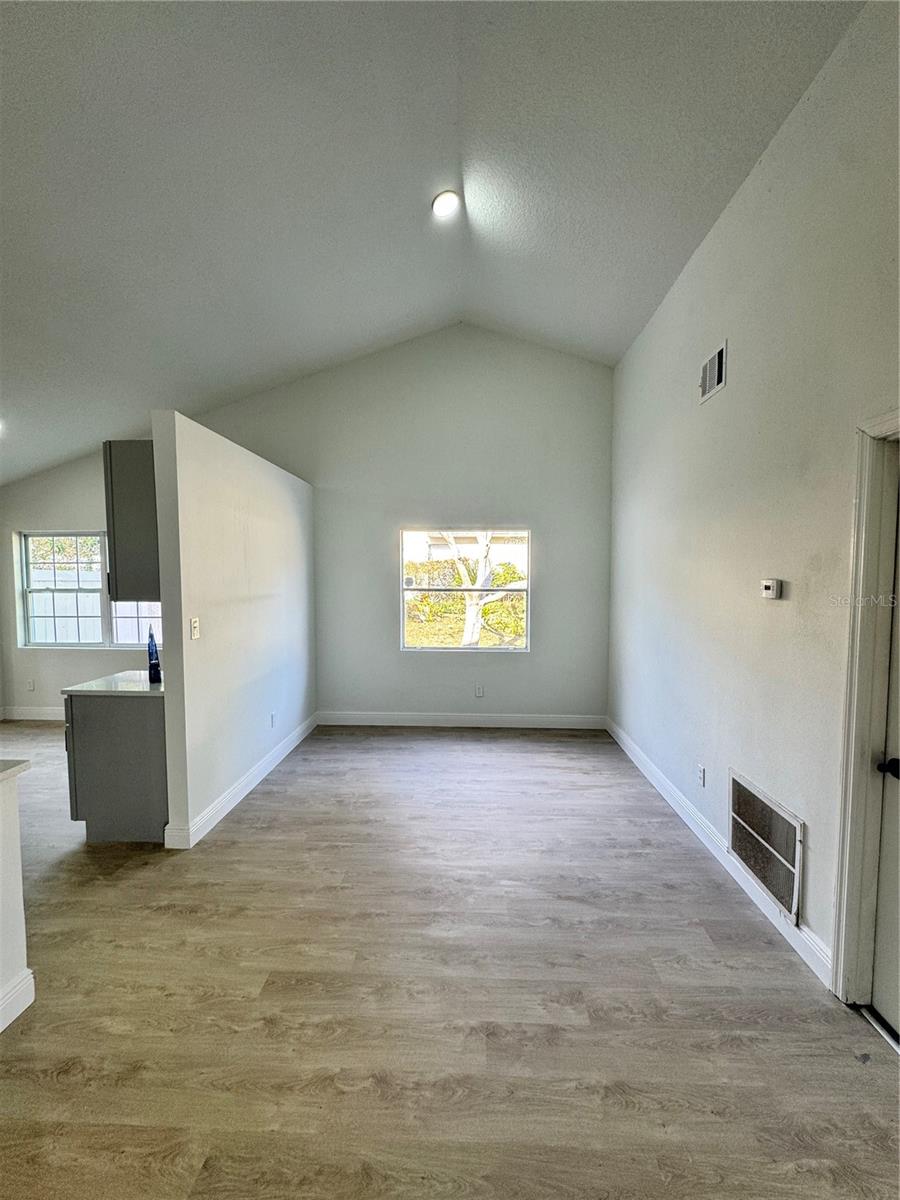 7450 CROOKED LAKE CIR