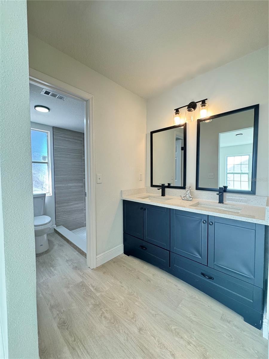7450 CROOKED LAKE CIR