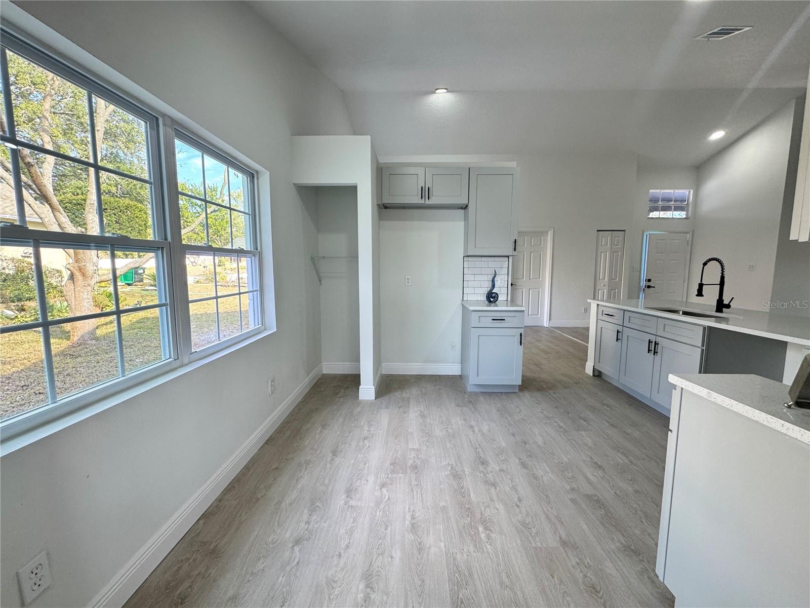 7450 CROOKED LAKE CIR