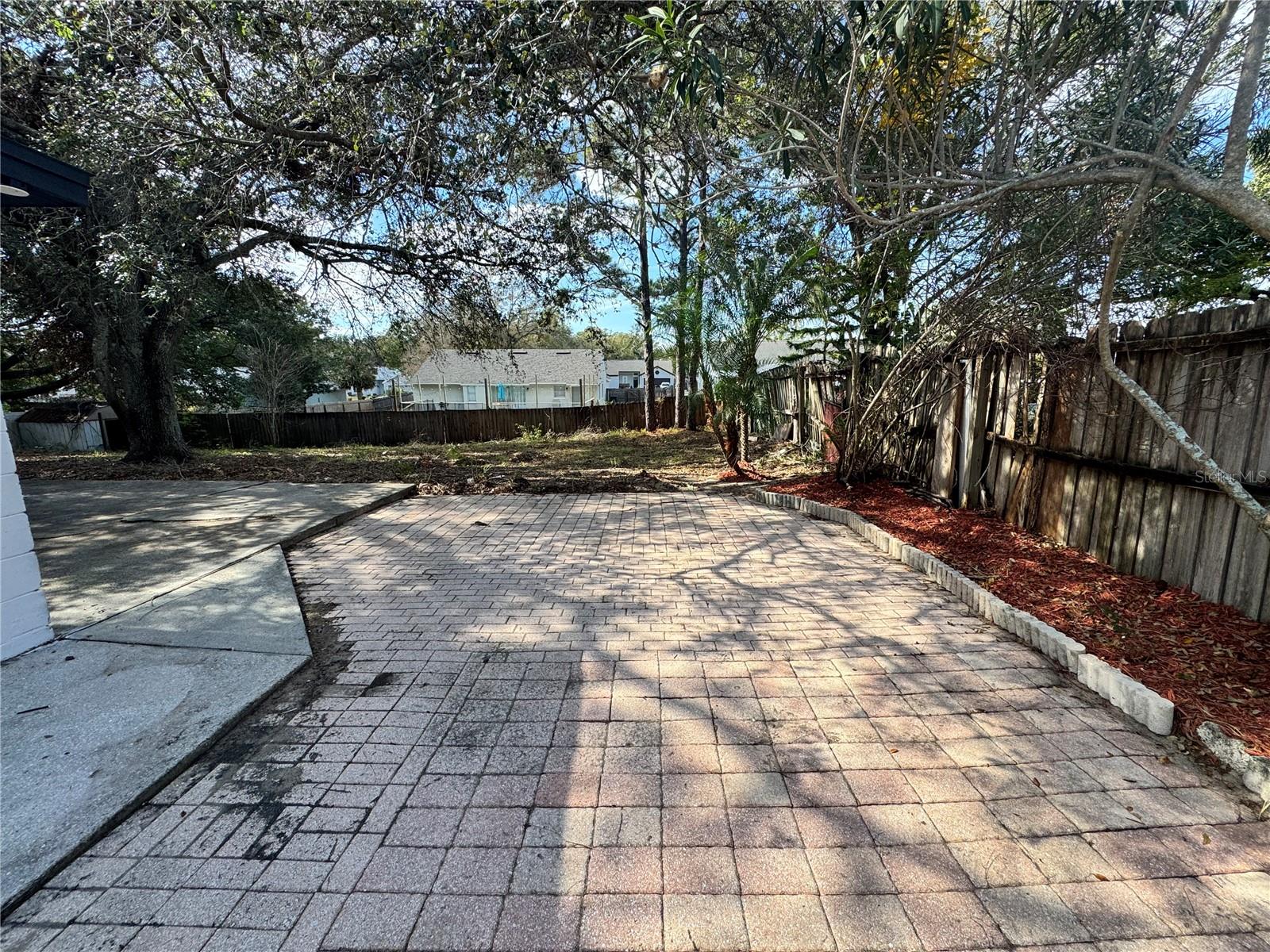 7450 CROOKED LAKE CIR