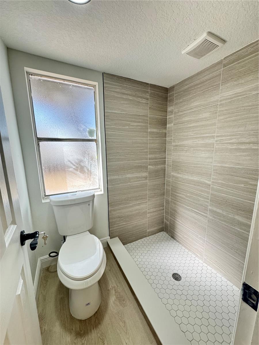 7450 CROOKED LAKE CIR