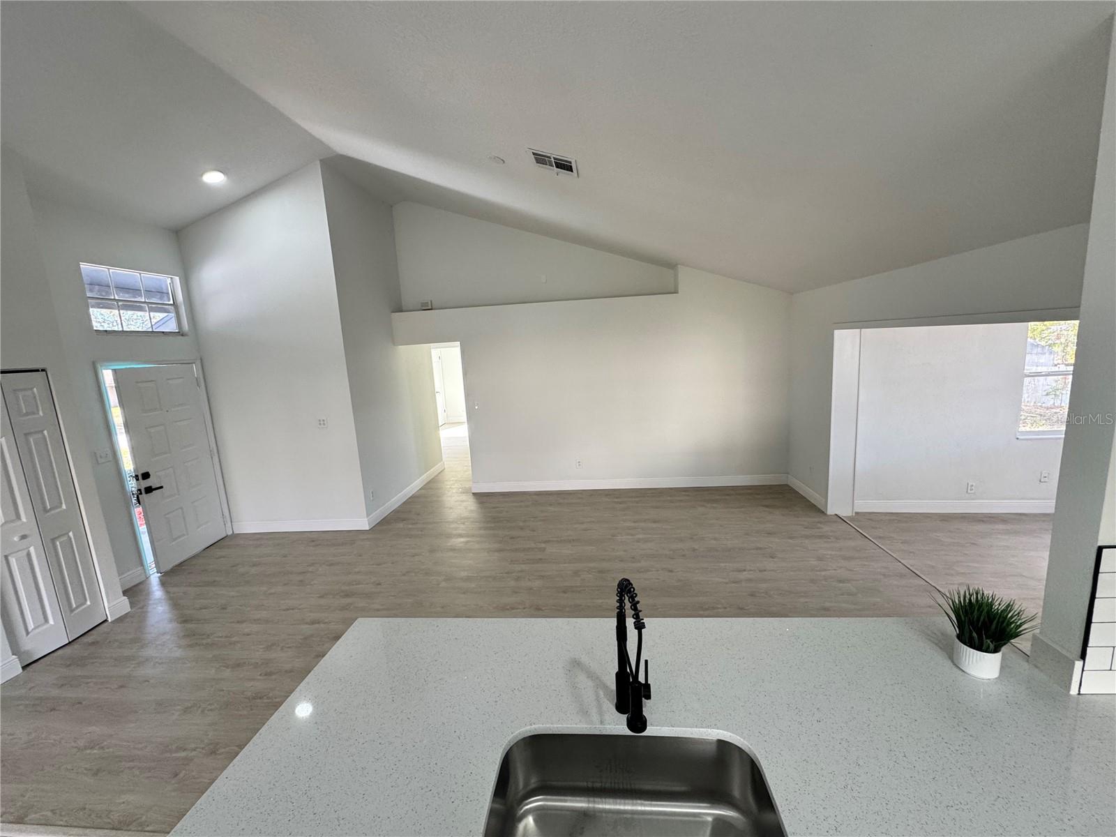 7450 CROOKED LAKE CIR