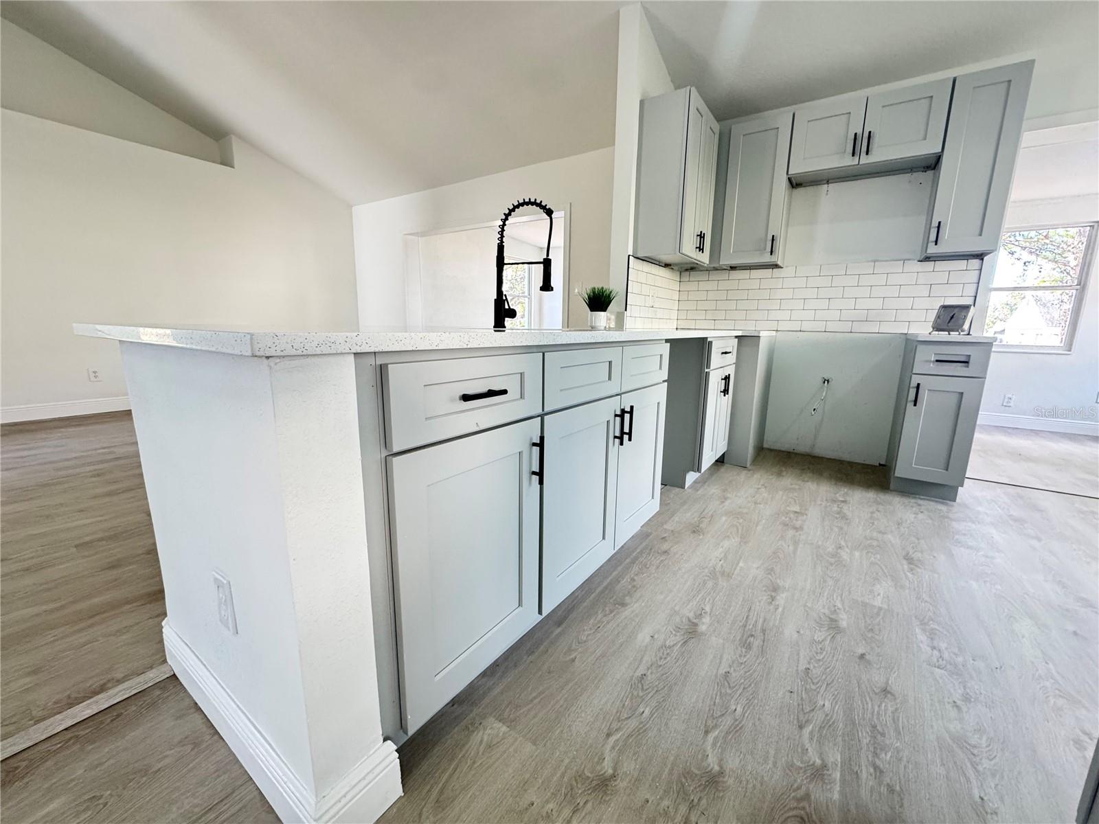 7450 CROOKED LAKE CIR