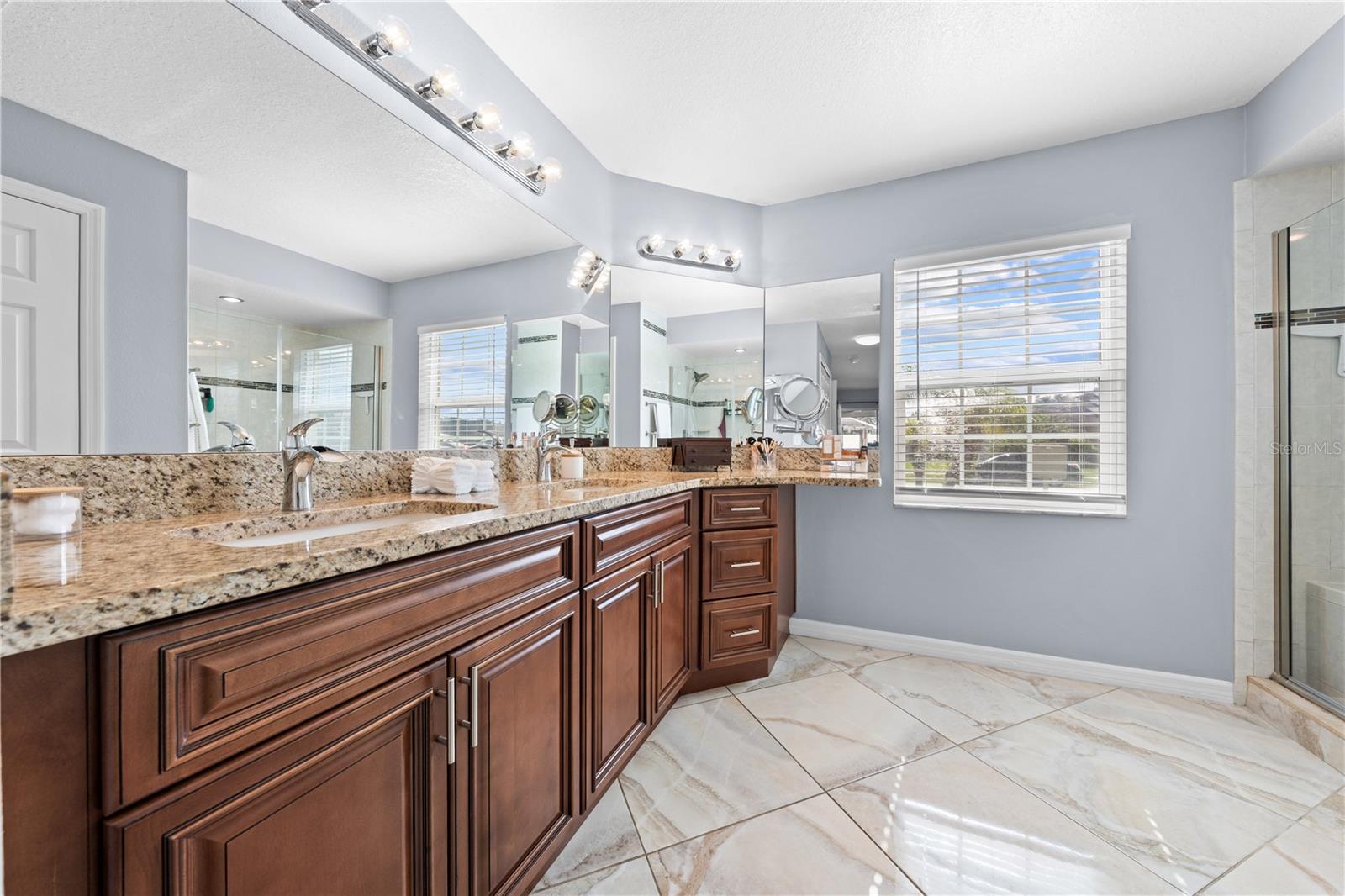 580 OAK BRANCH CIR