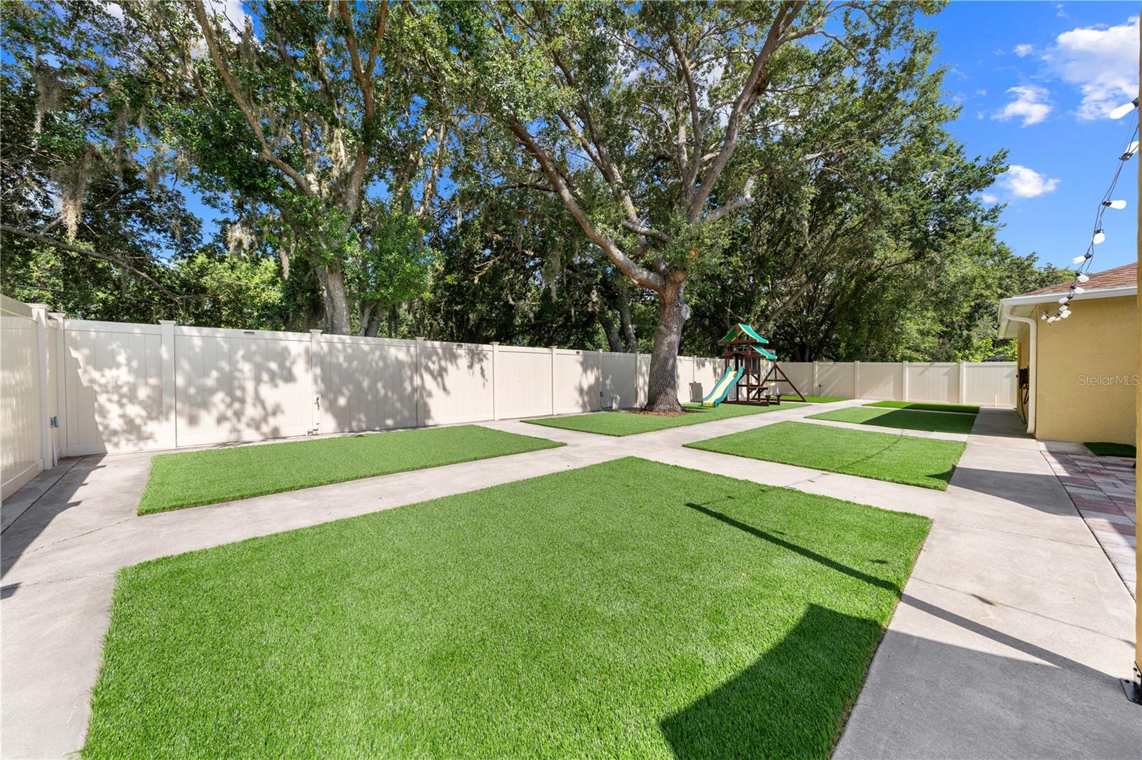 580 OAK BRANCH CIR