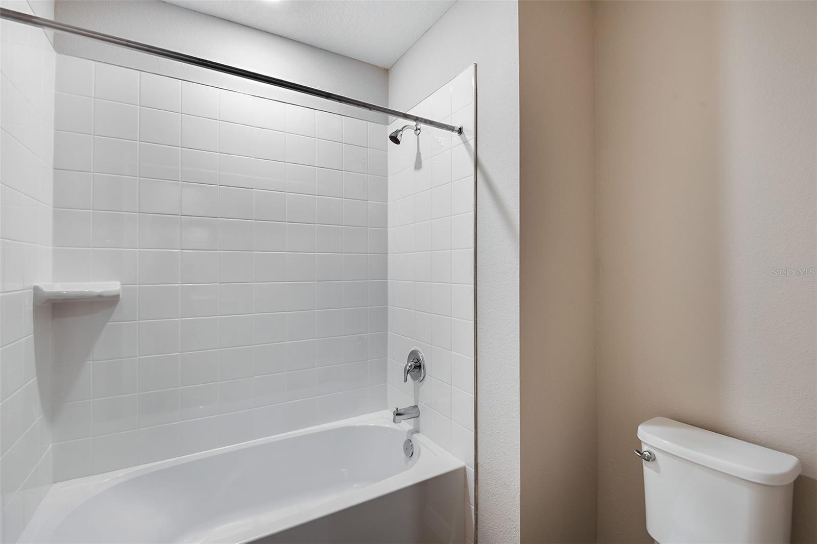 4731 ROLLING LAKE LN