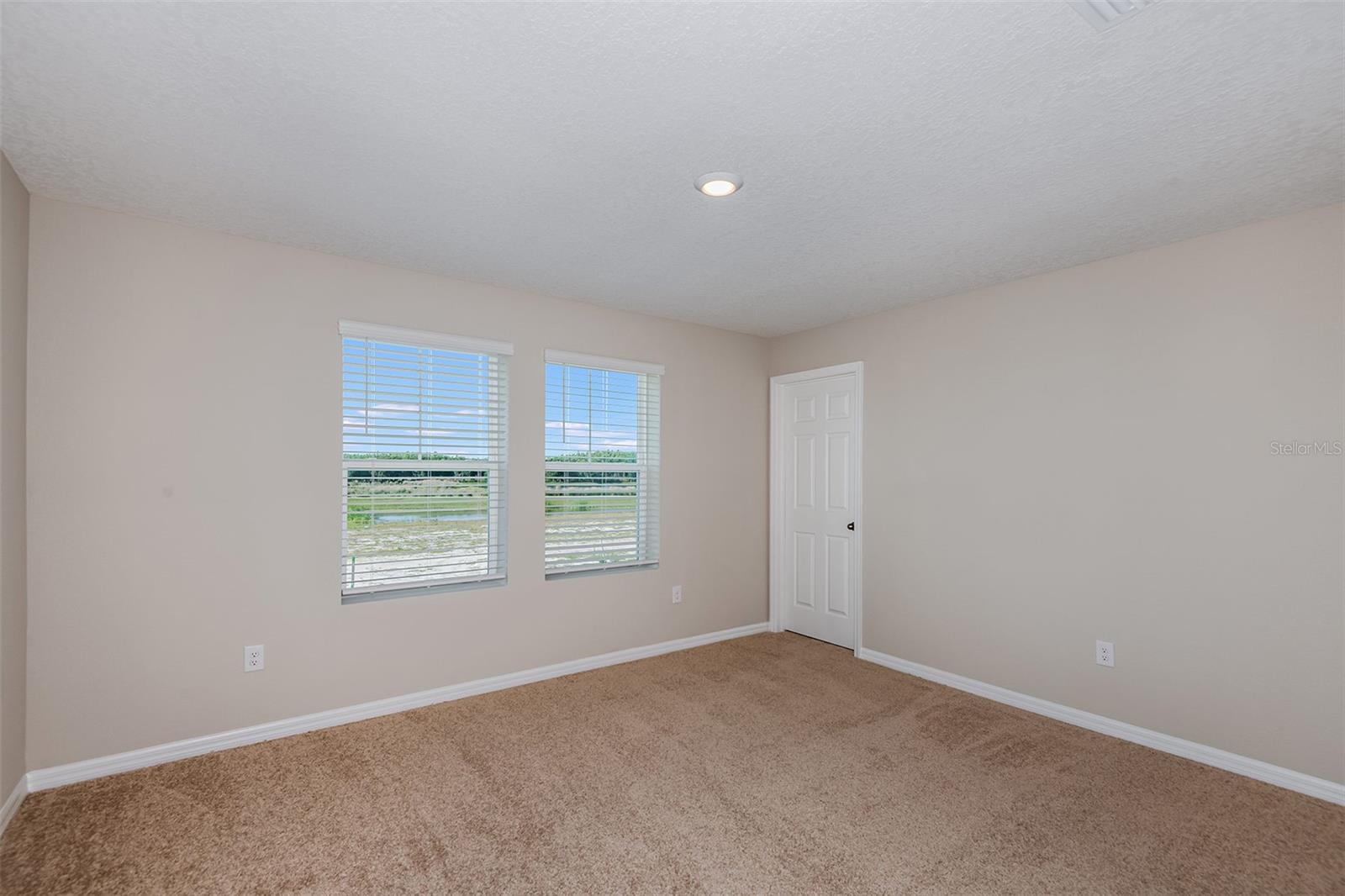 4731 ROLLING LAKE LN