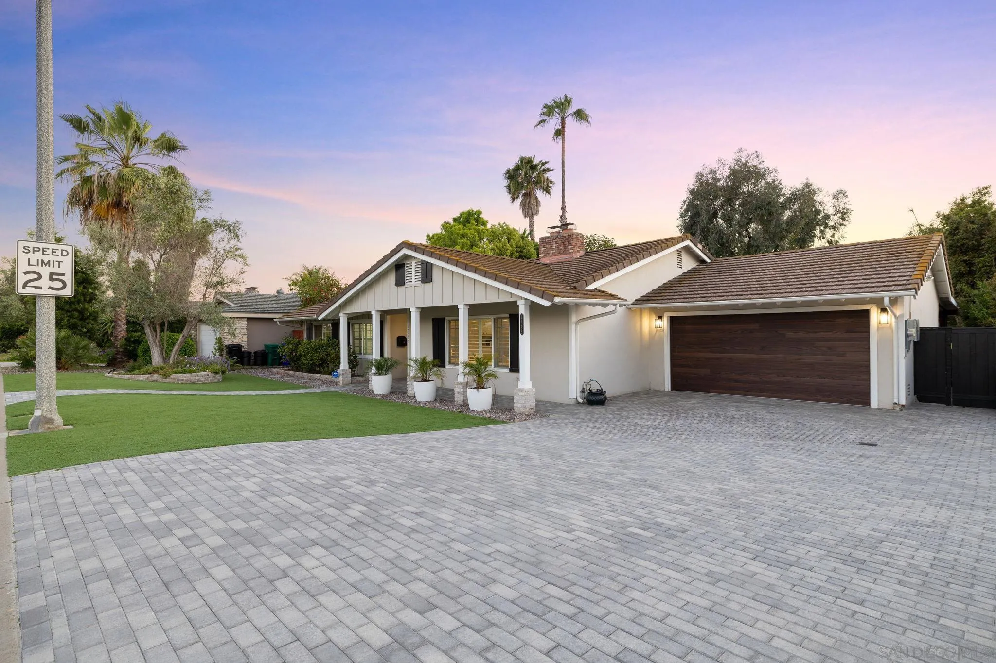 17268 Bernardo Oaks Dr