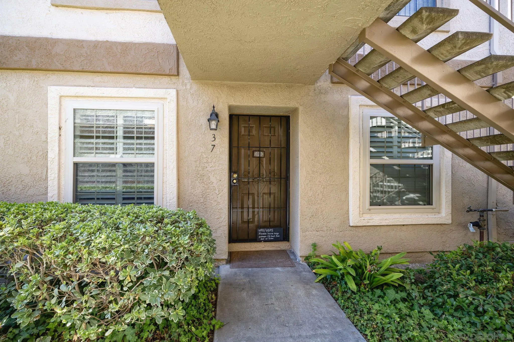 10309 Azuaga St Unit 37