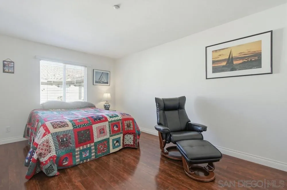 6377 Alexandri Cir