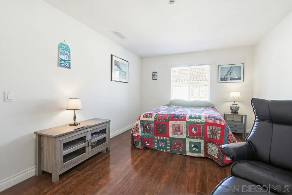 6377 Alexandri Cir