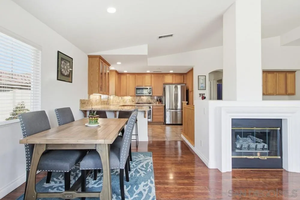 6377 Alexandri Cir