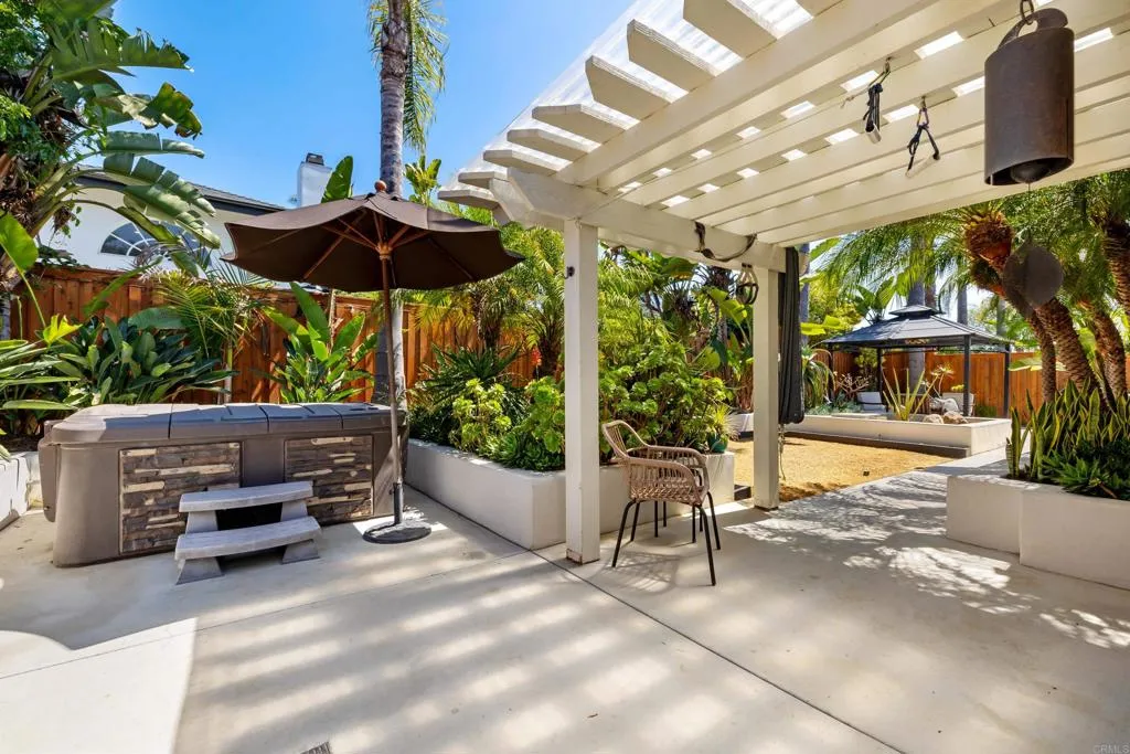 1601 Tucker Lane