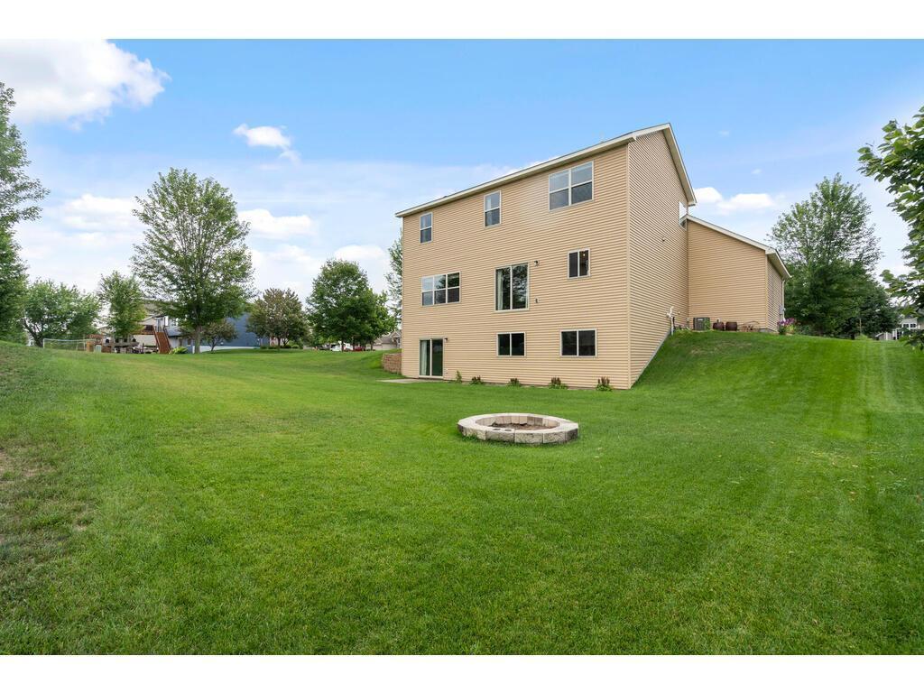 1153 162nd Avenue NW