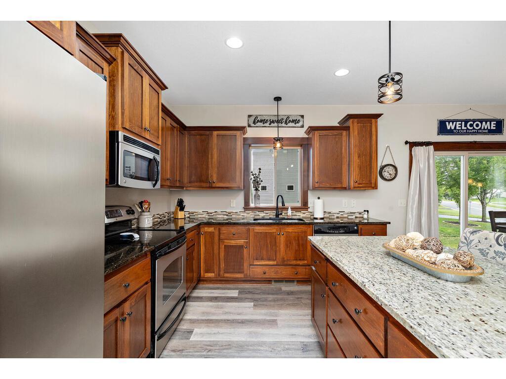 1153 162nd Avenue NW