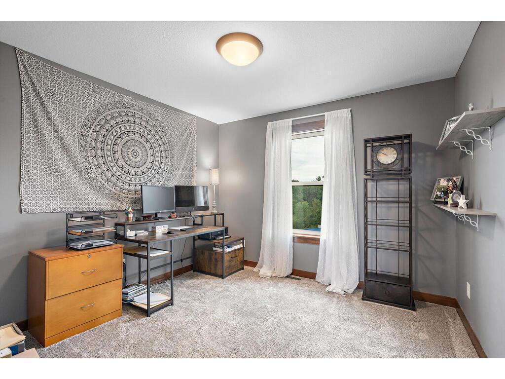 1153 162nd Avenue NW