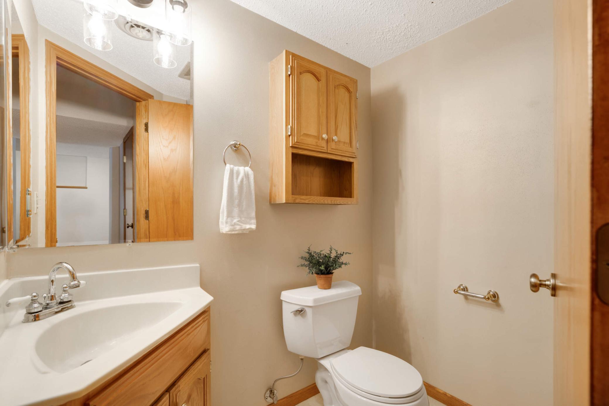 1392 Interlachen Circle