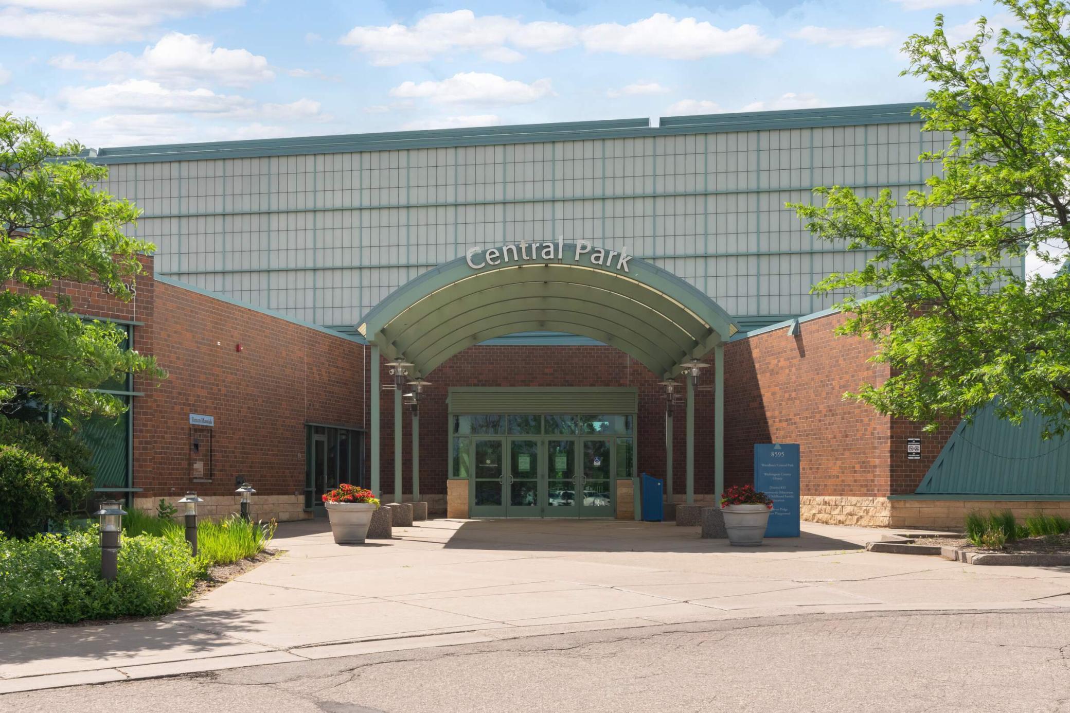 1392 Interlachen Circle