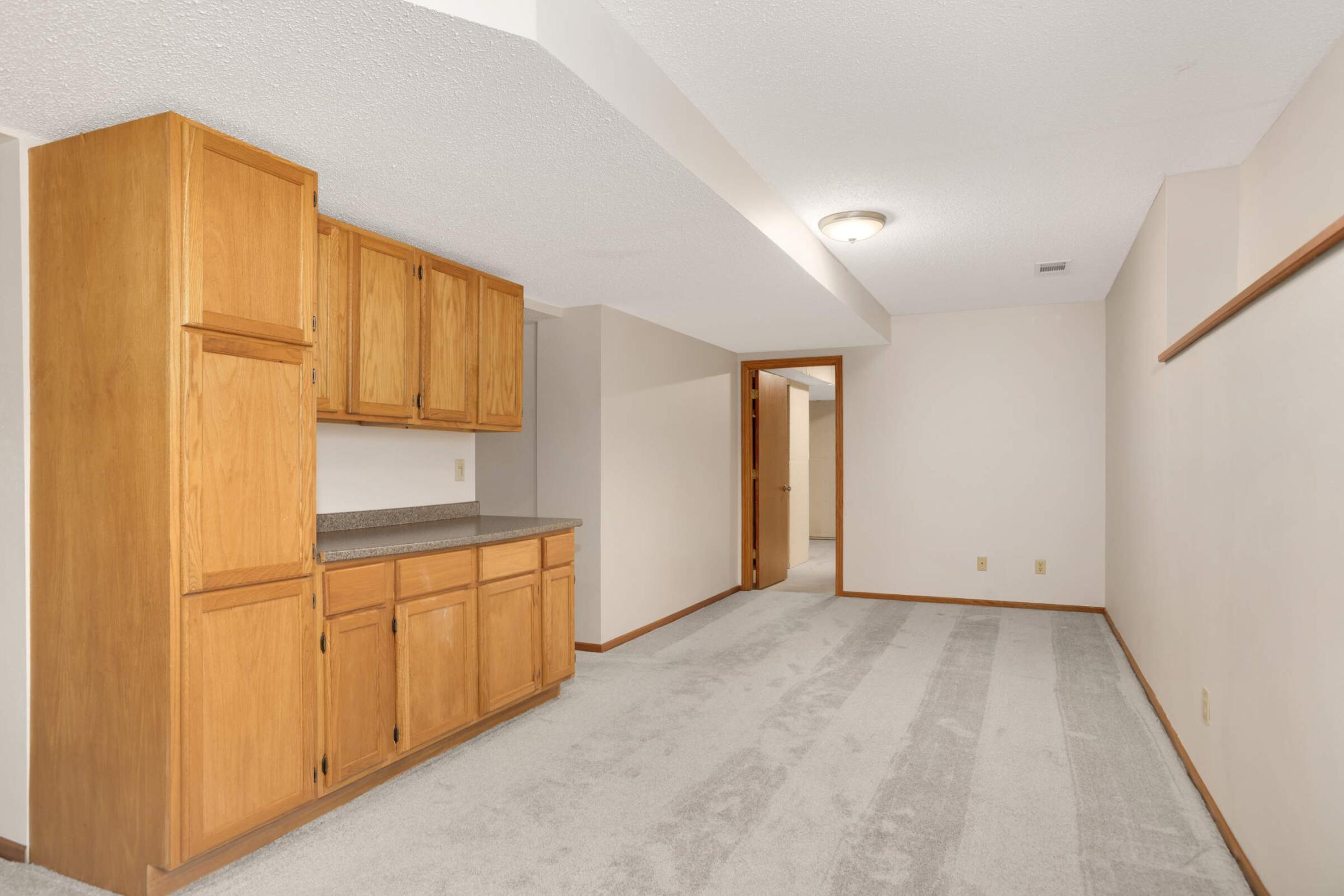 1392 Interlachen Circle