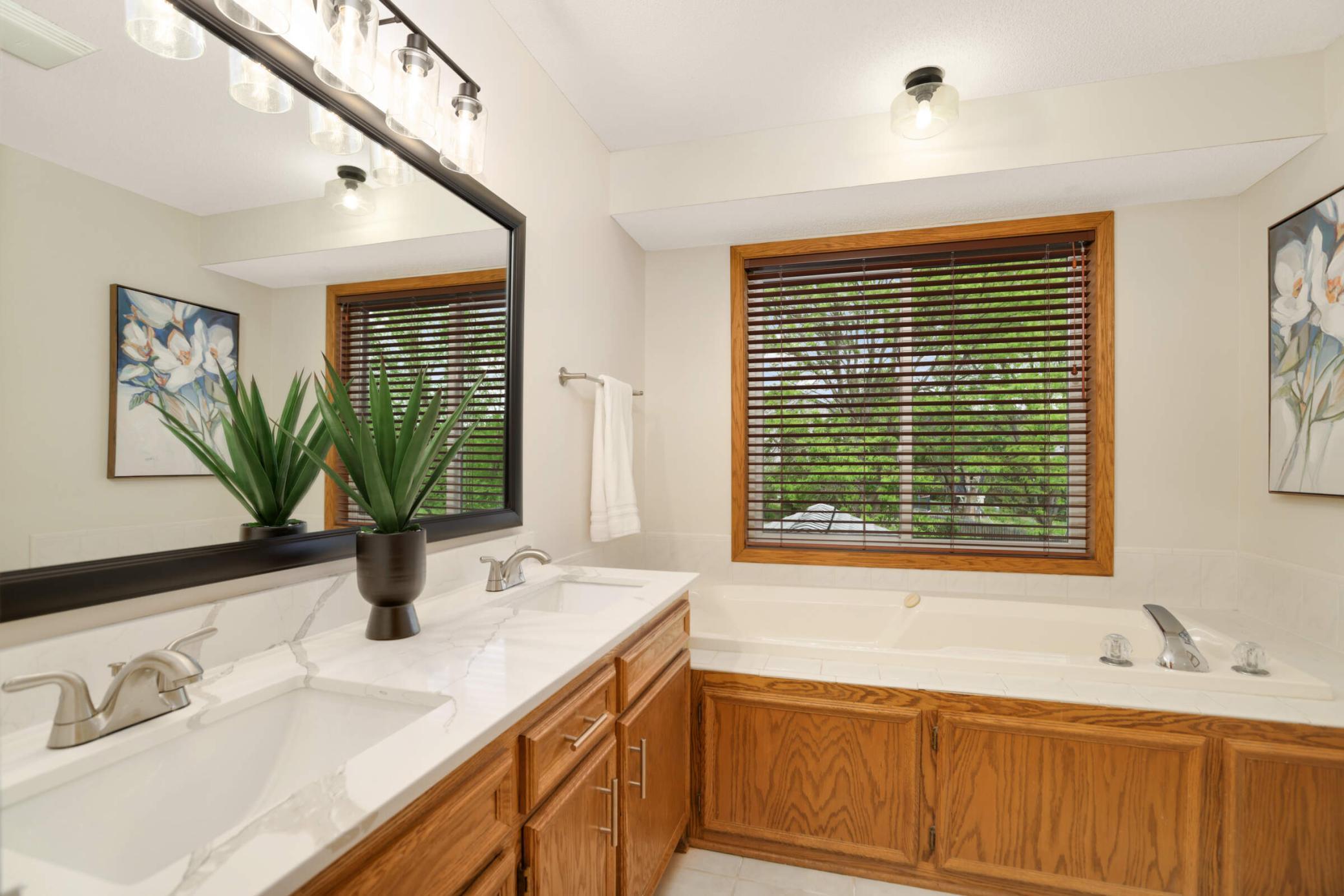 1392 Interlachen Circle