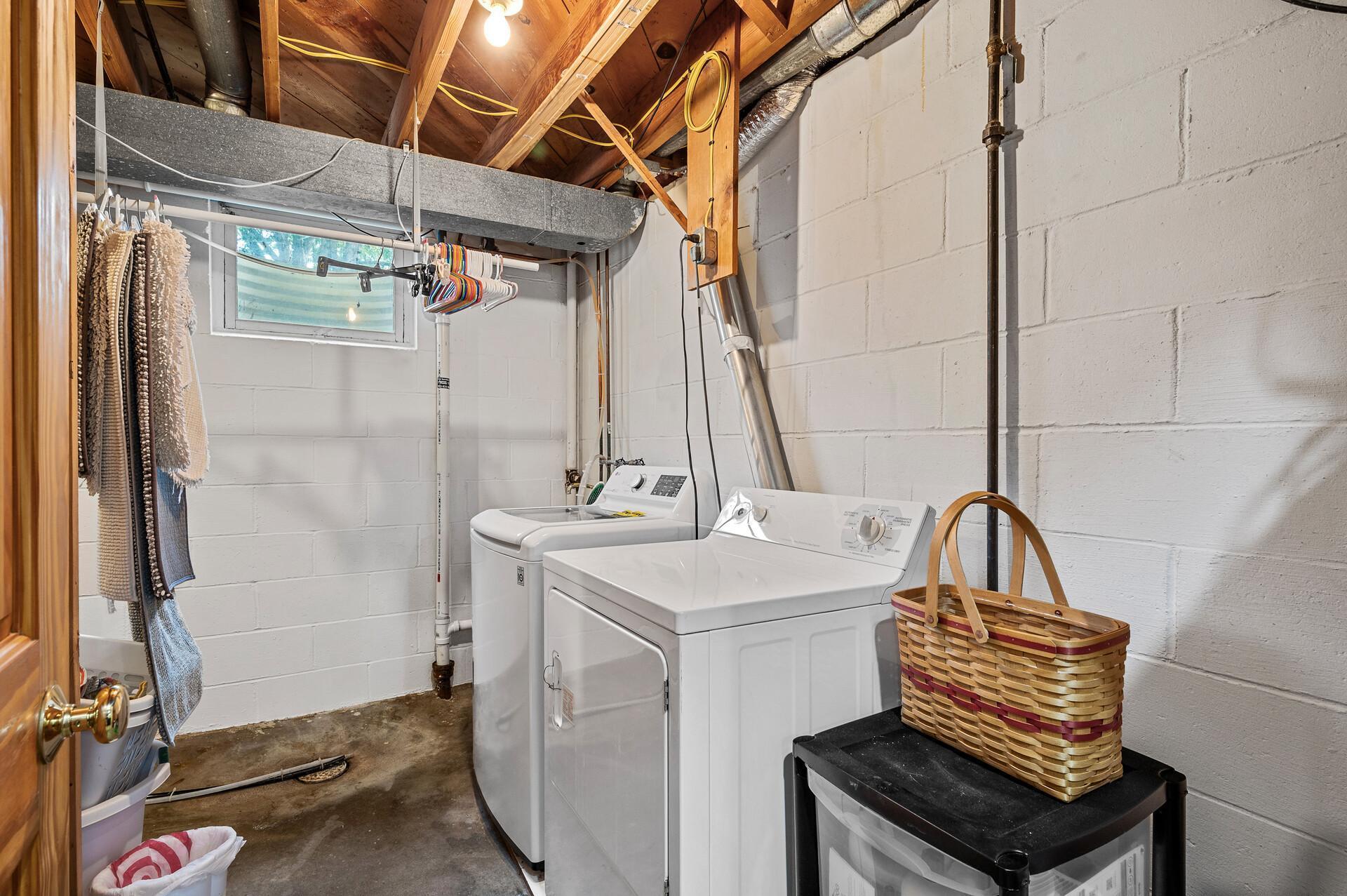 2614 Aquila Avenue S