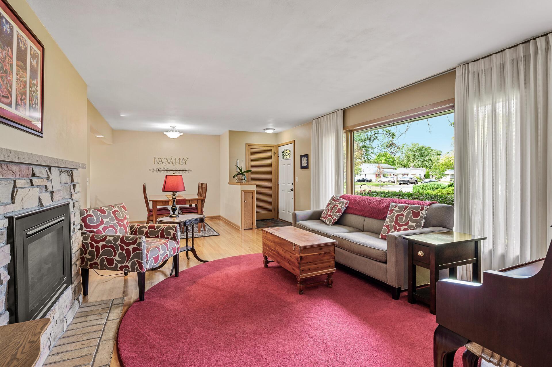 2614 Aquila Avenue S