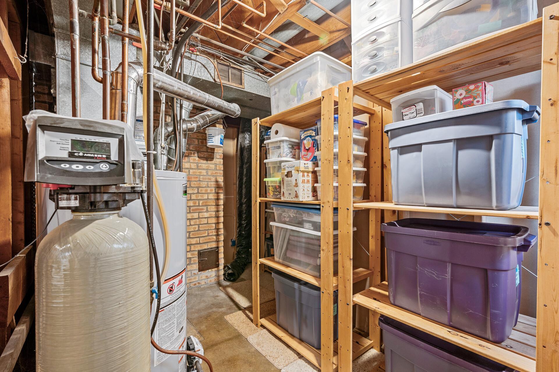 2614 Aquila Avenue S