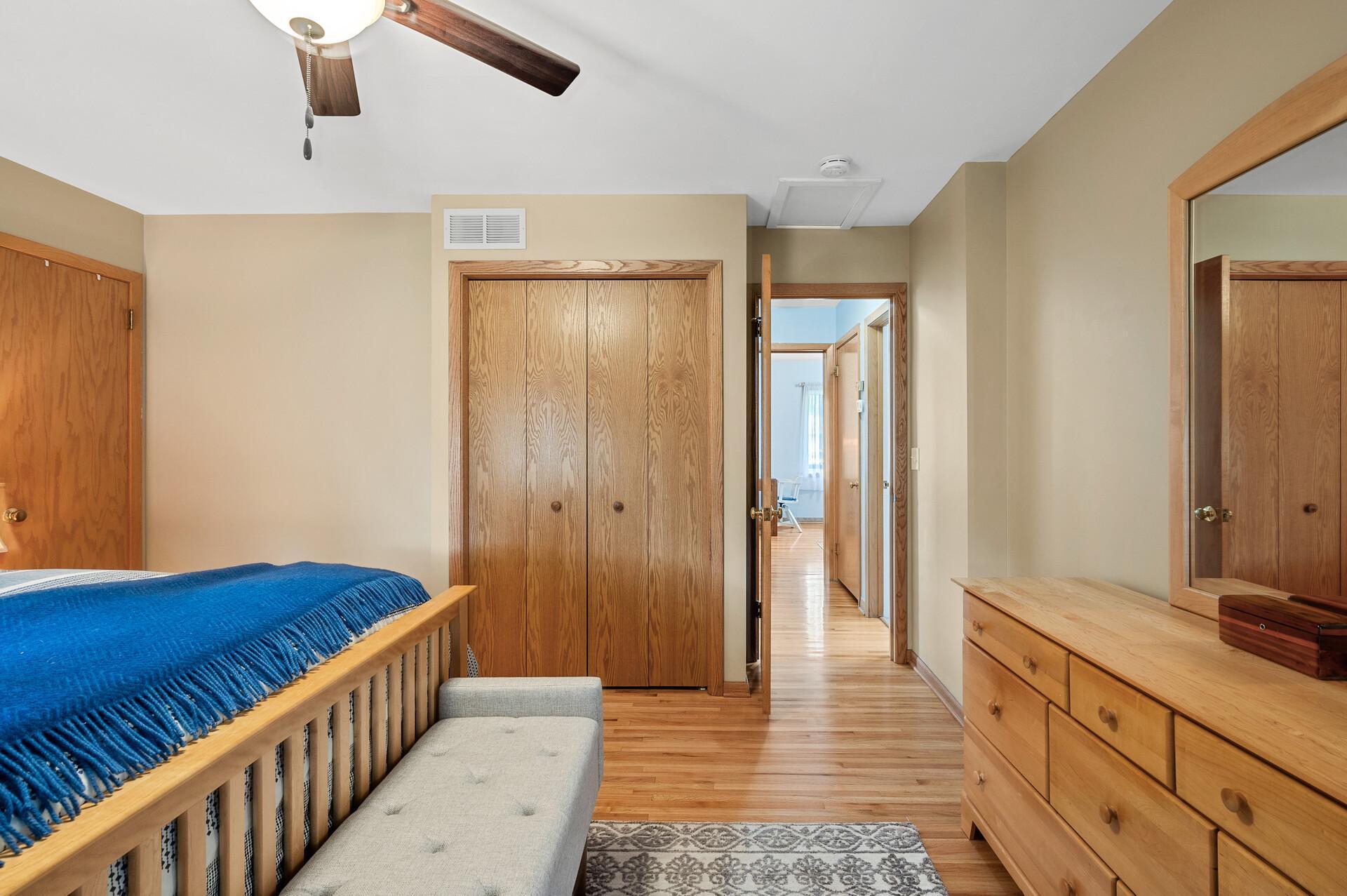 2614 Aquila Avenue S