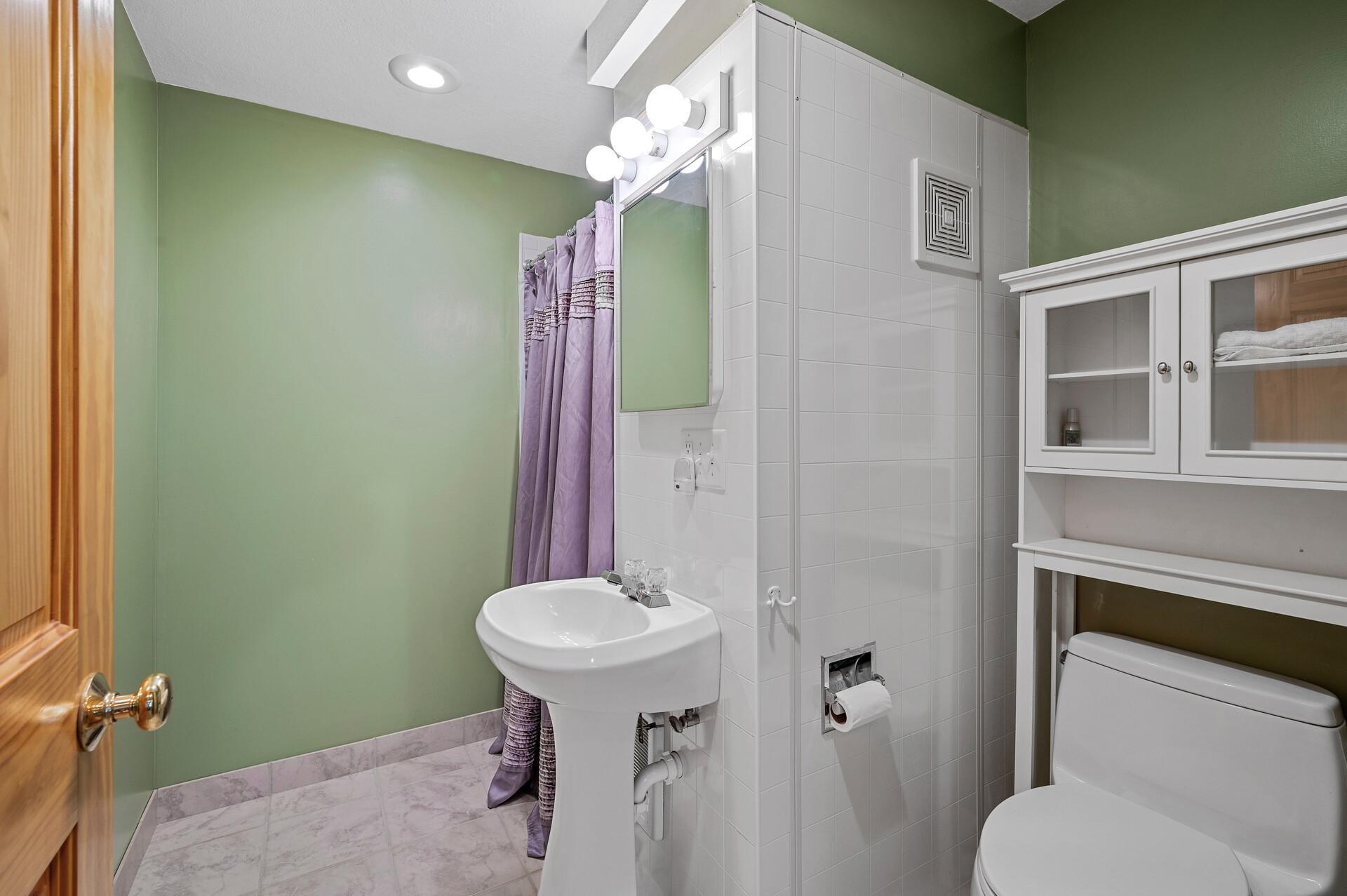 2614 Aquila Avenue S