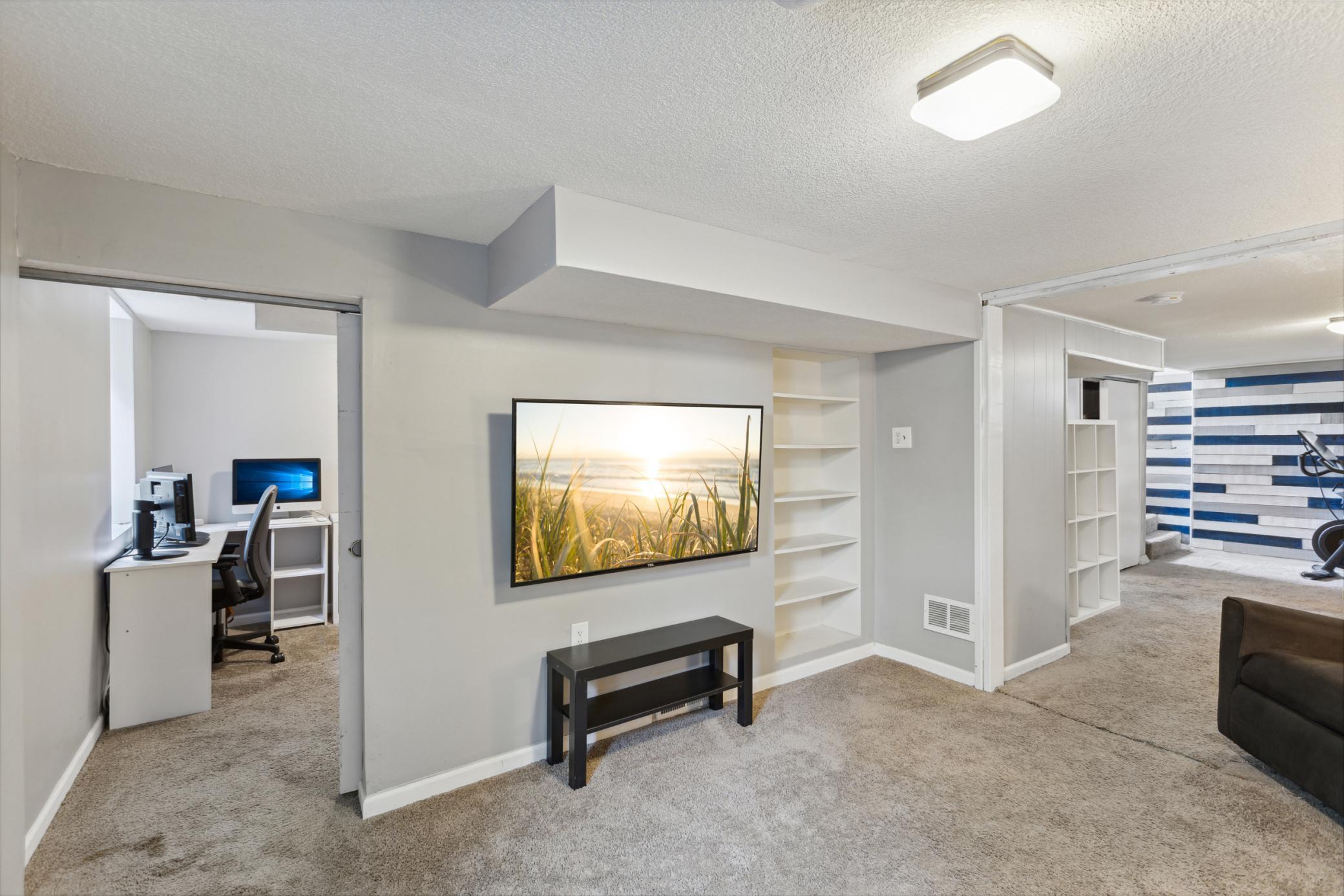 2831 Quebec Avenue S