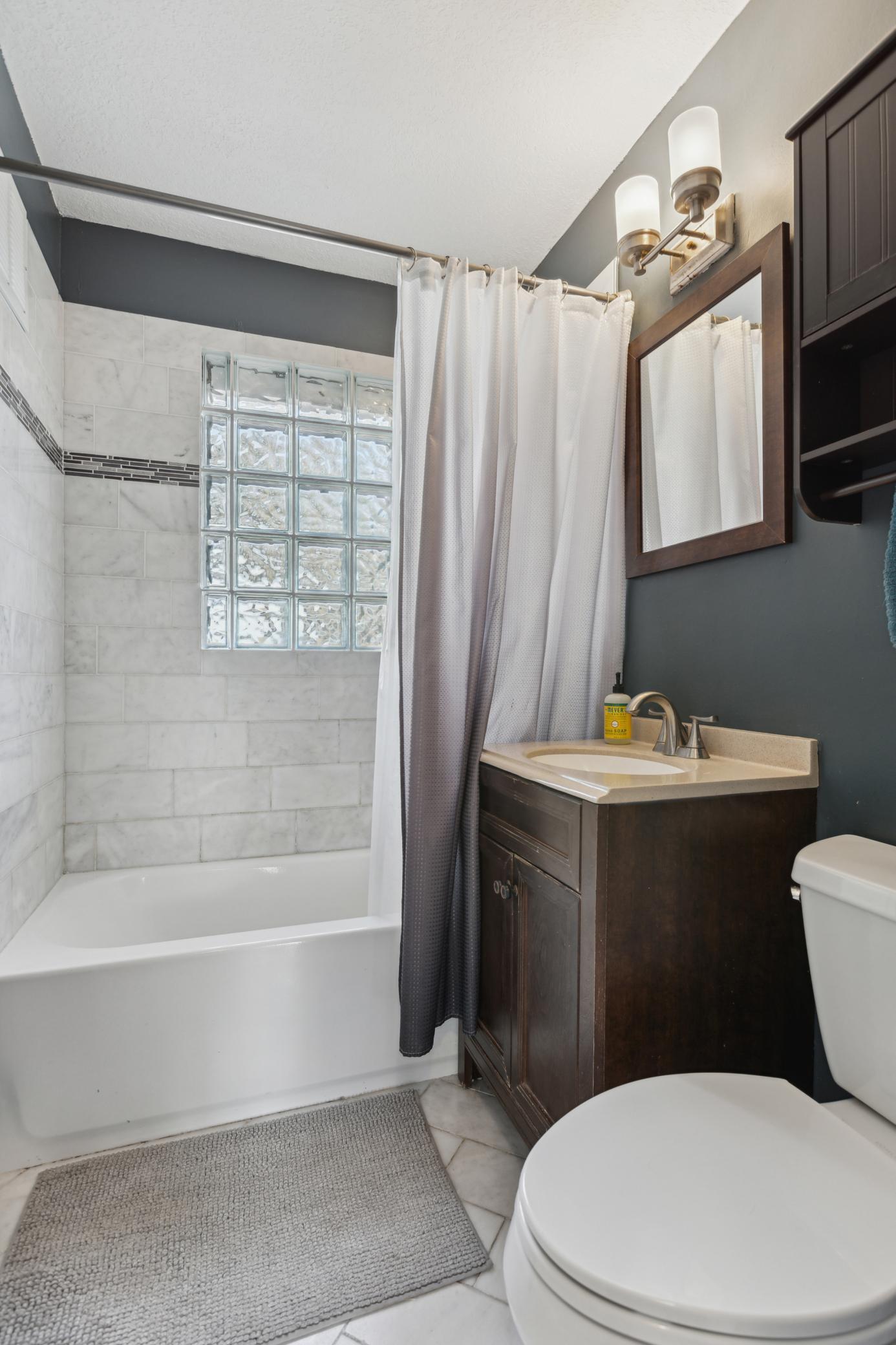 2831 Quebec Avenue S