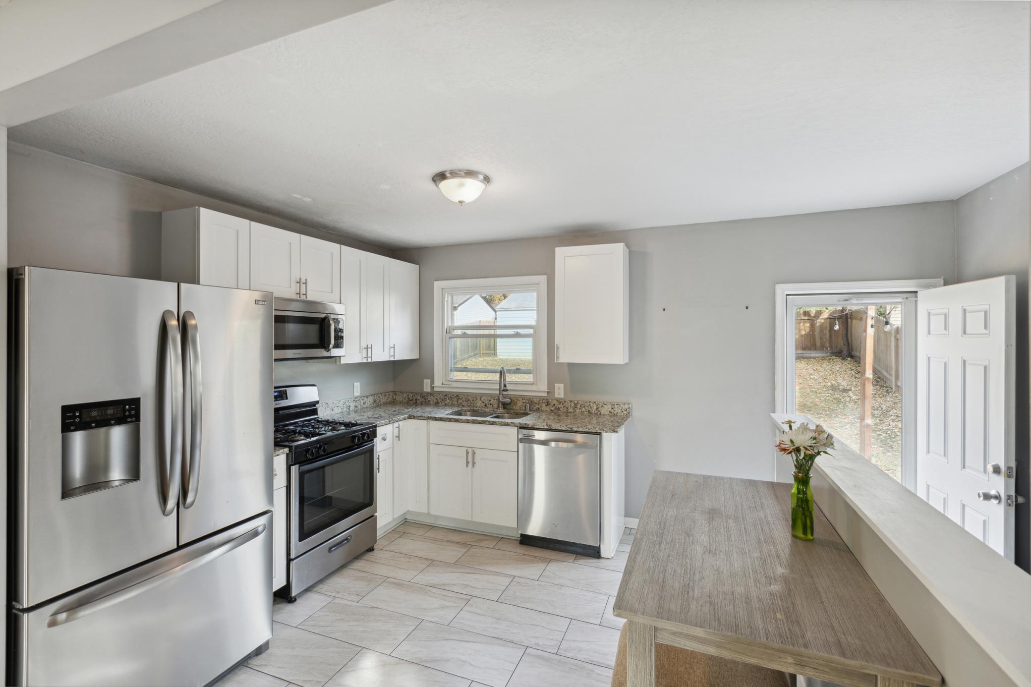 2831 Quebec Avenue S