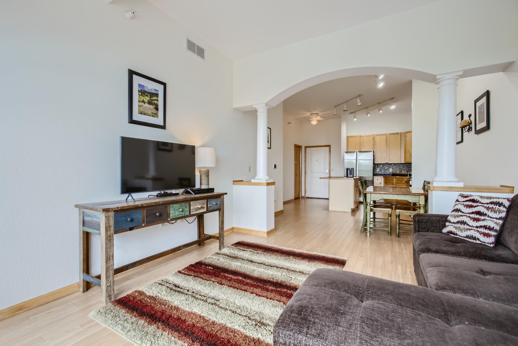 1800 Graham Avenue Unit: 415