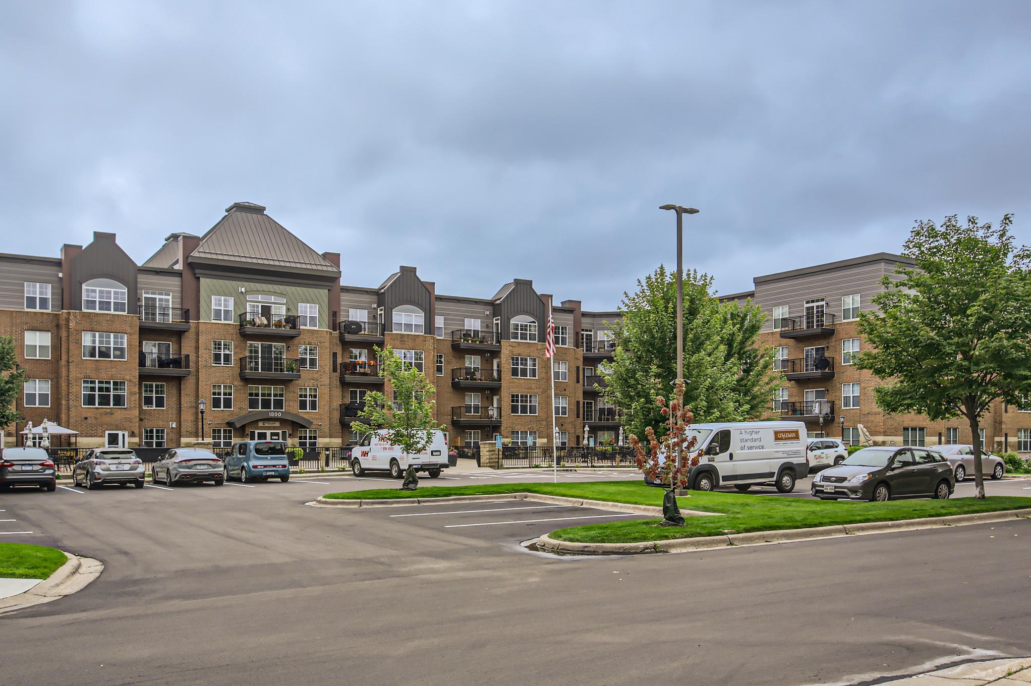 1800 Graham Avenue Unit: 415