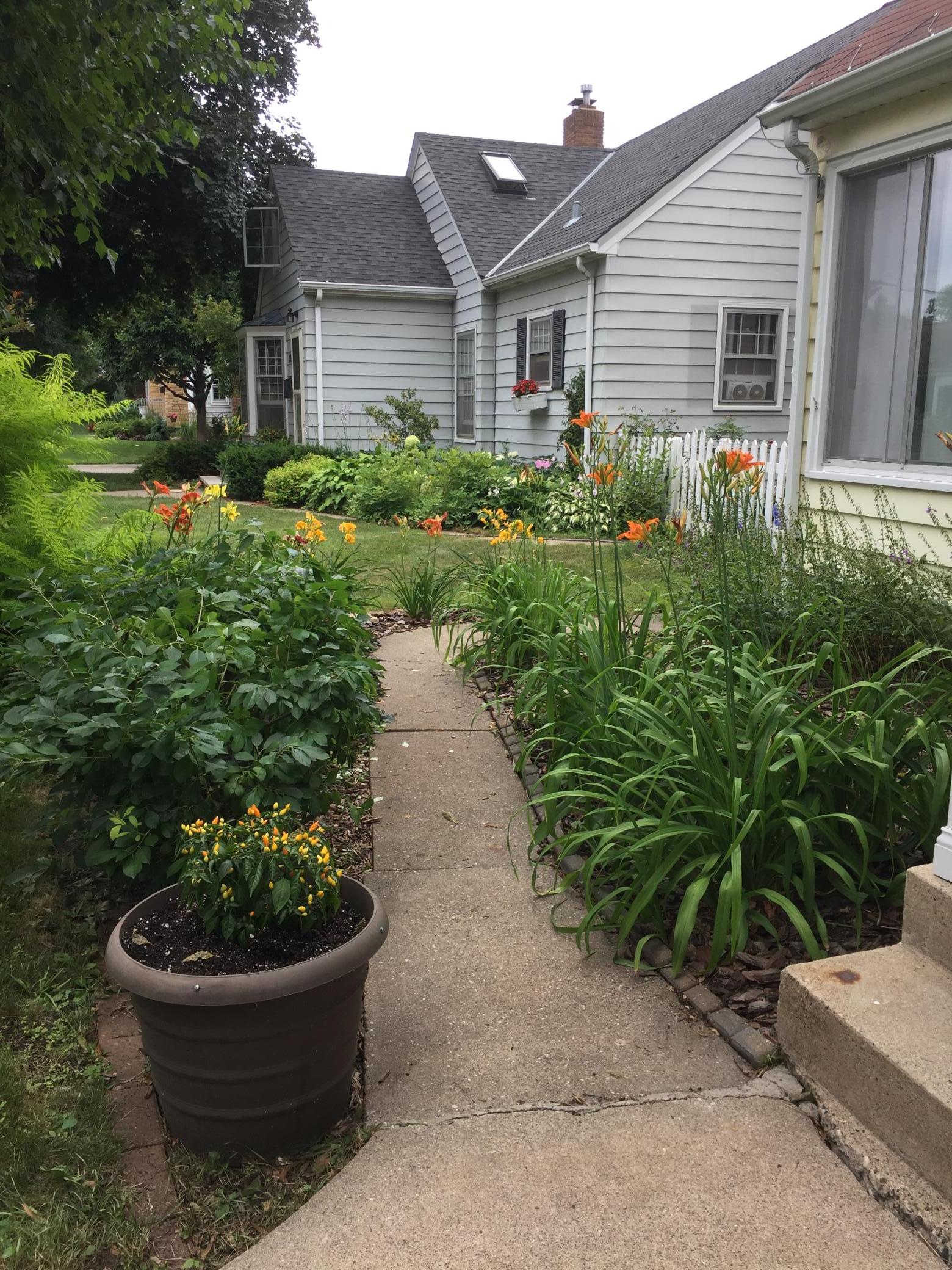 1391 California Avenue W