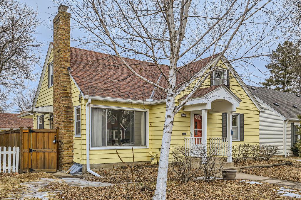 1391 California Avenue W