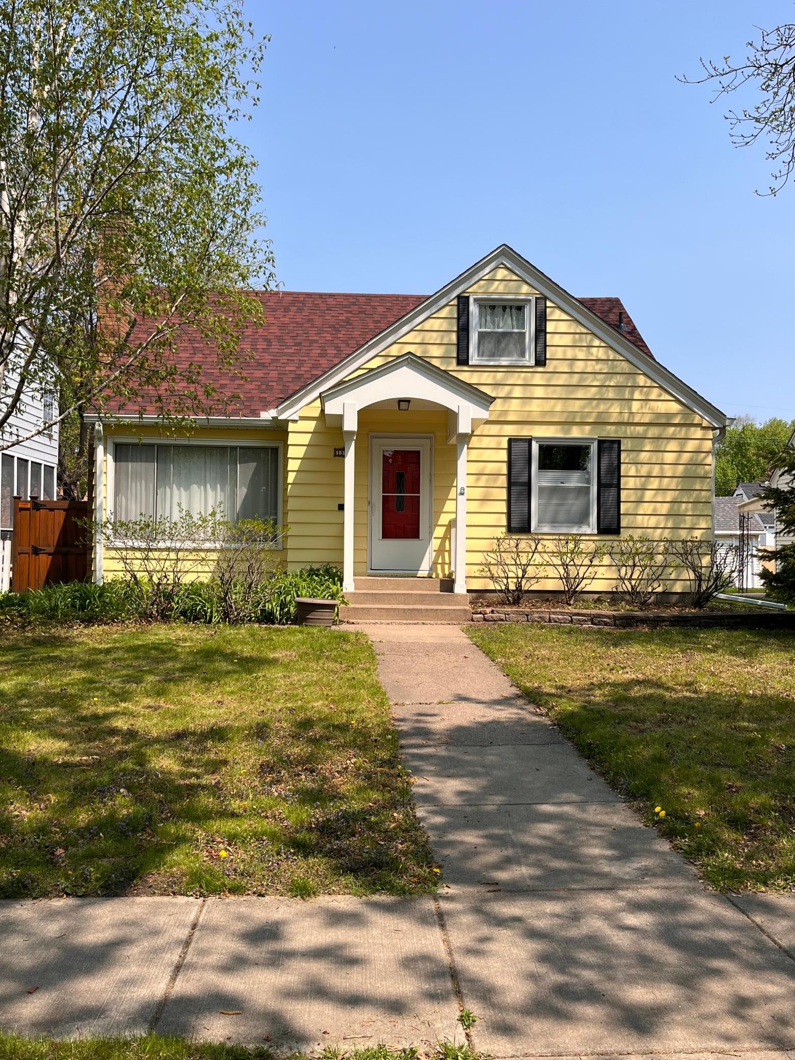 1391 California Avenue W