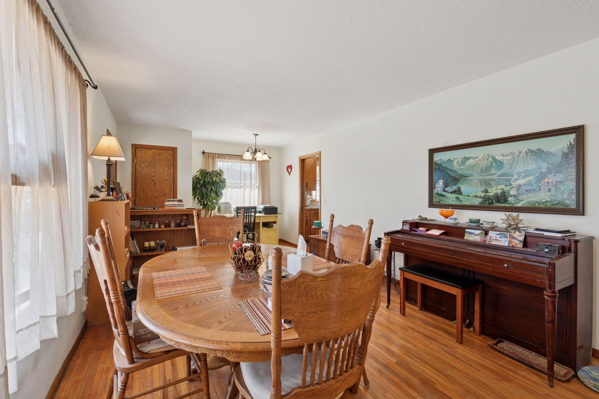 9124 Bloomington Avenue