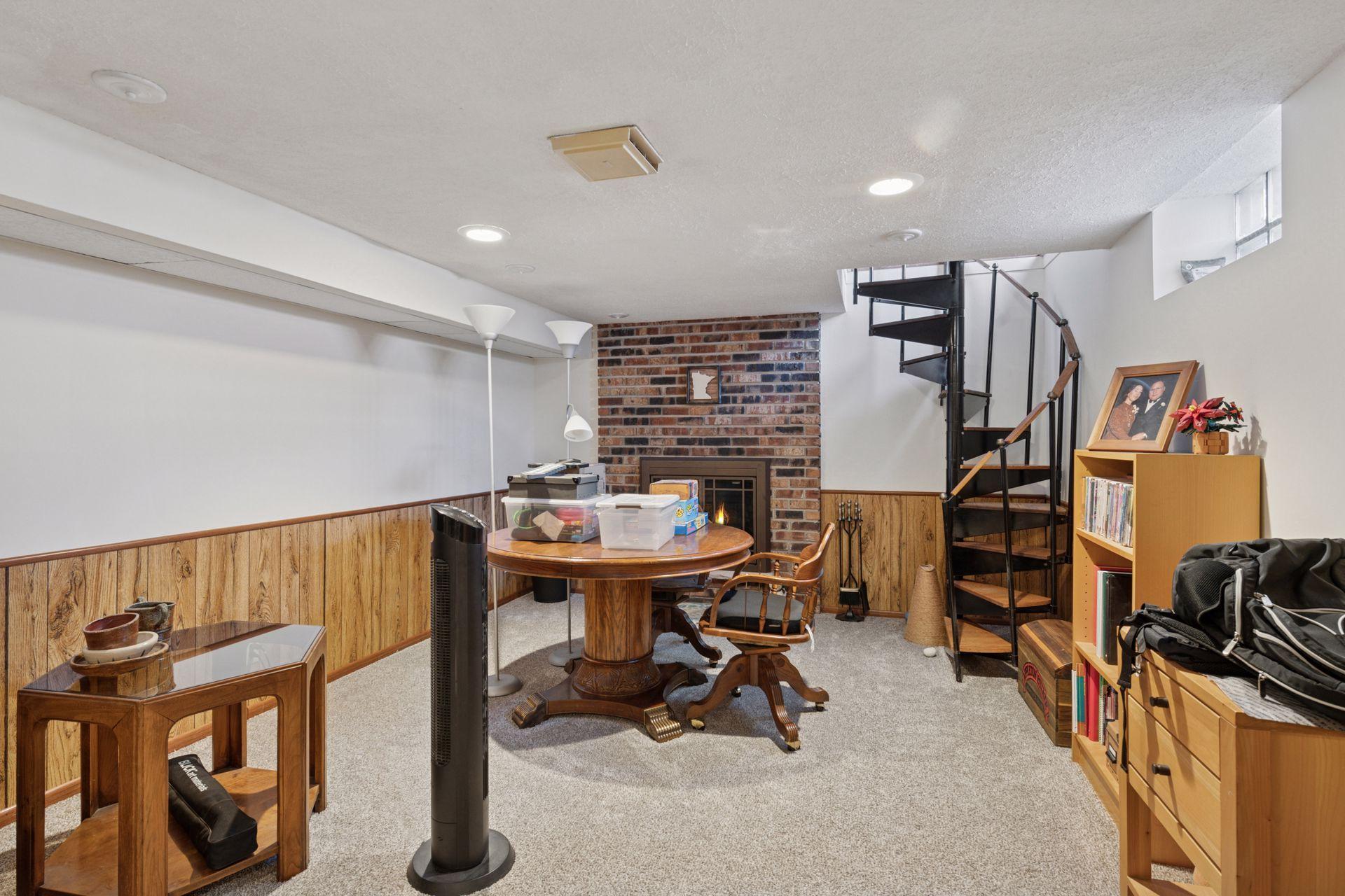 9124 Bloomington Avenue