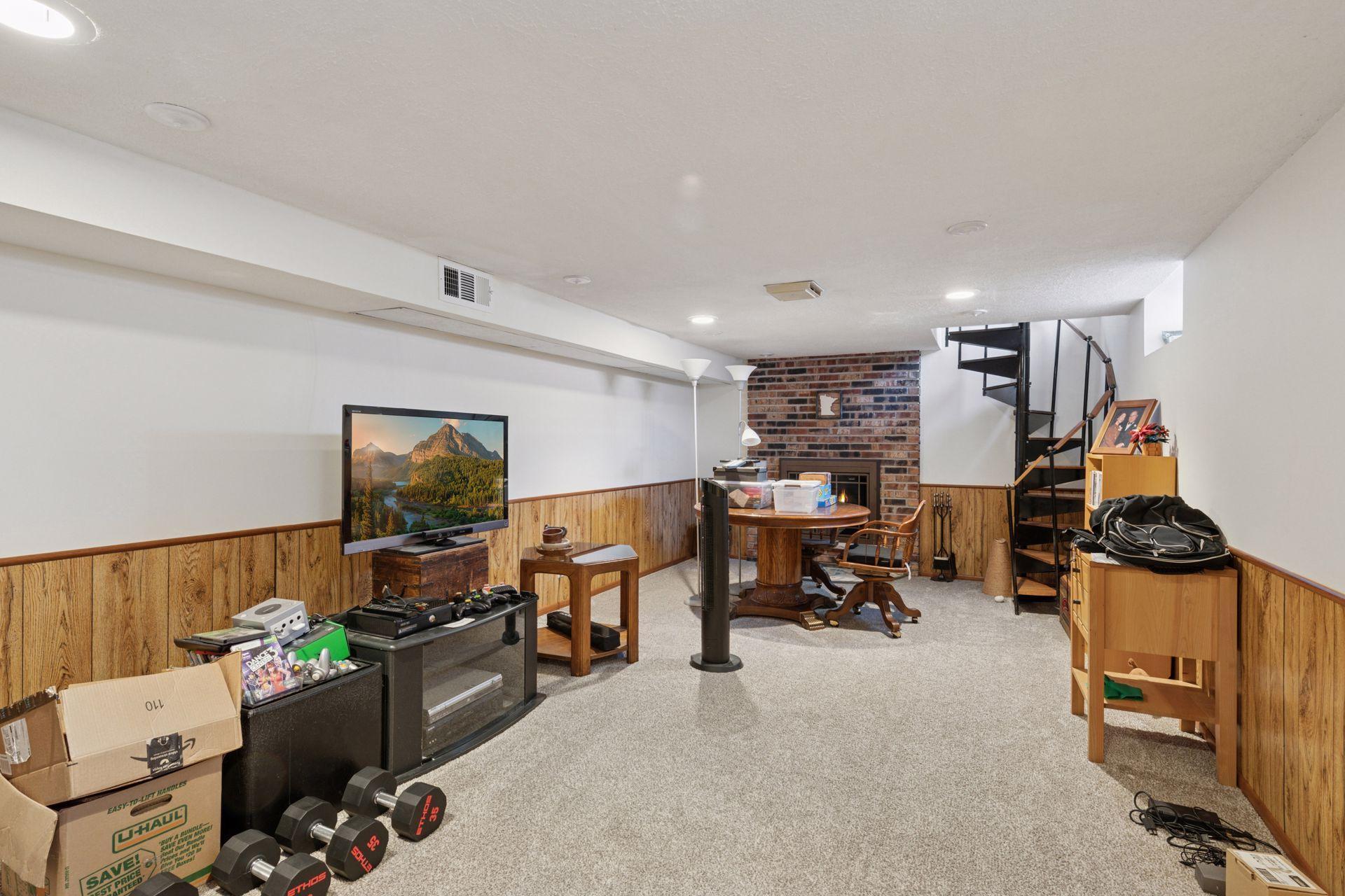 9124 Bloomington Avenue