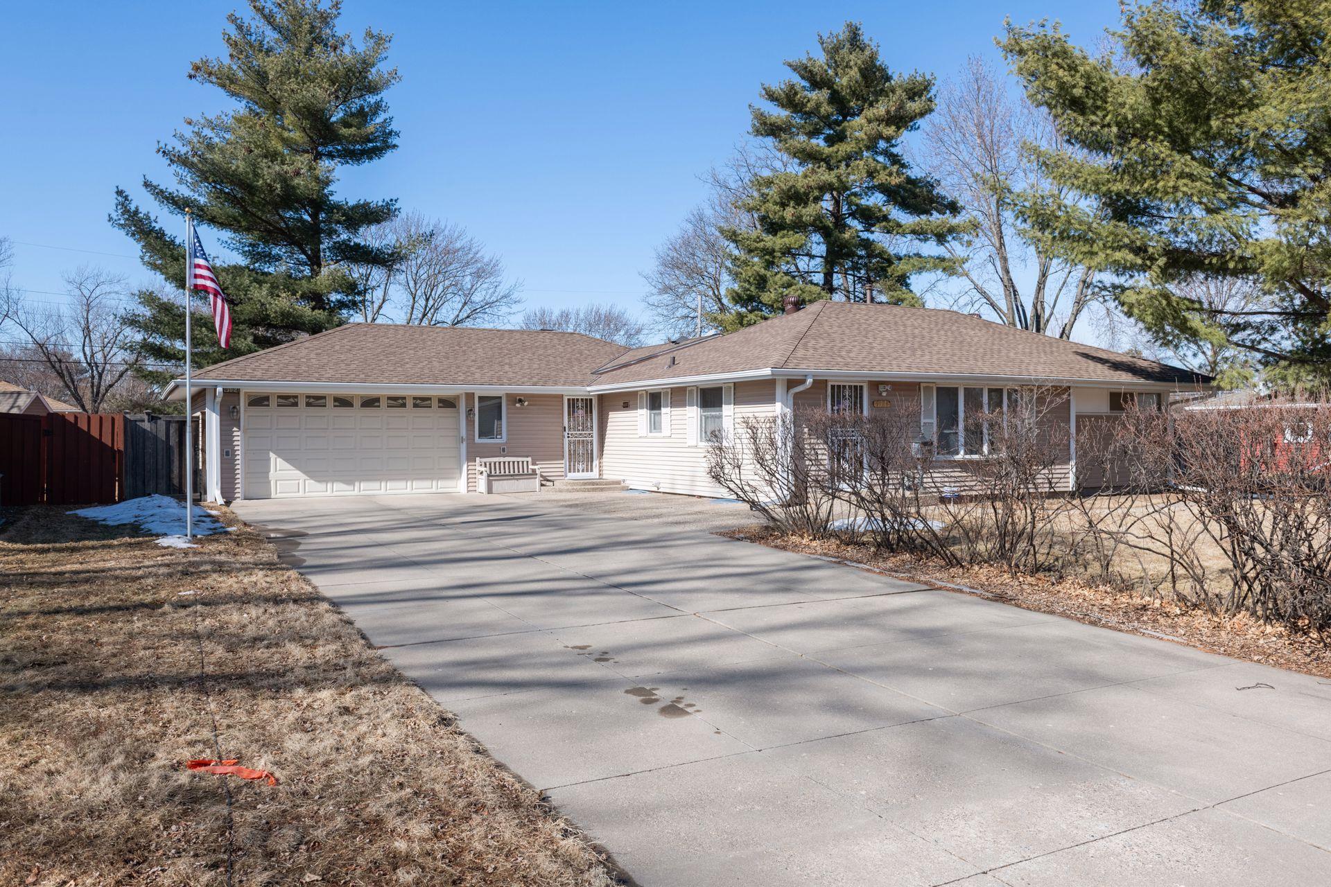 9124 Bloomington Avenue