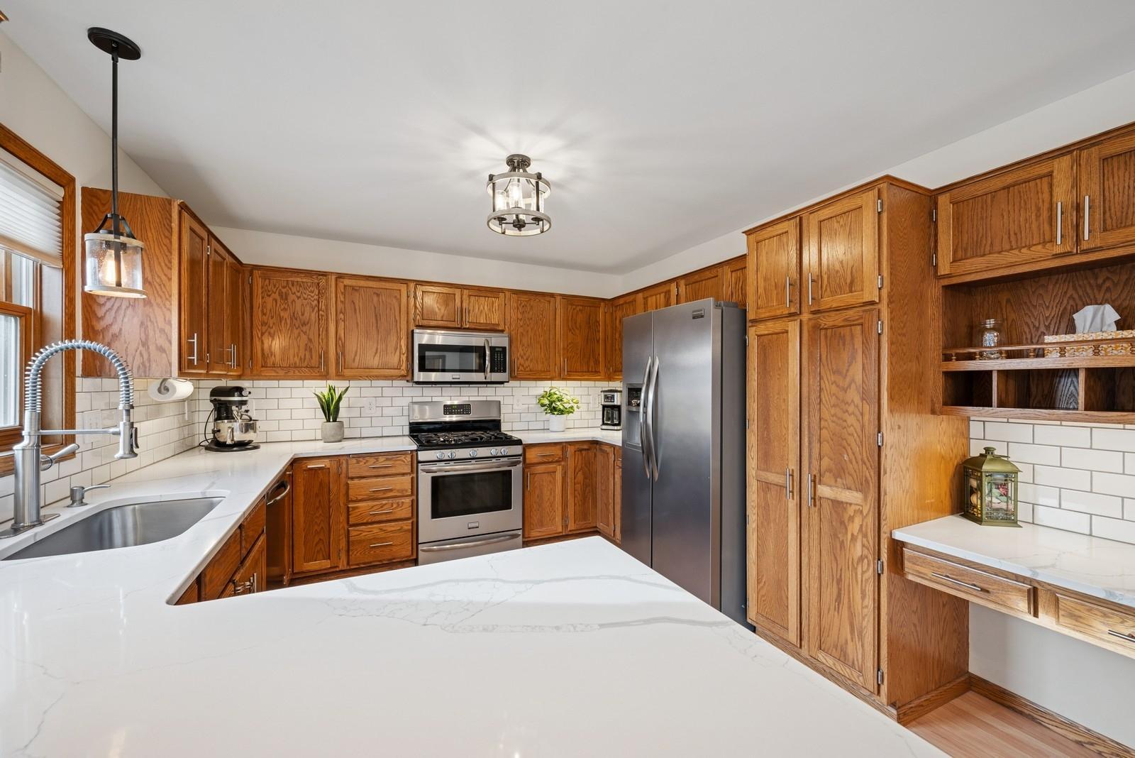 5930 Red Pine Boulevard