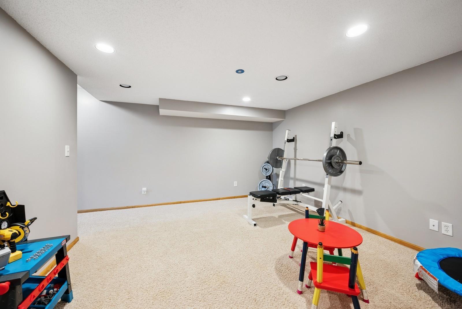 5930 Red Pine Boulevard