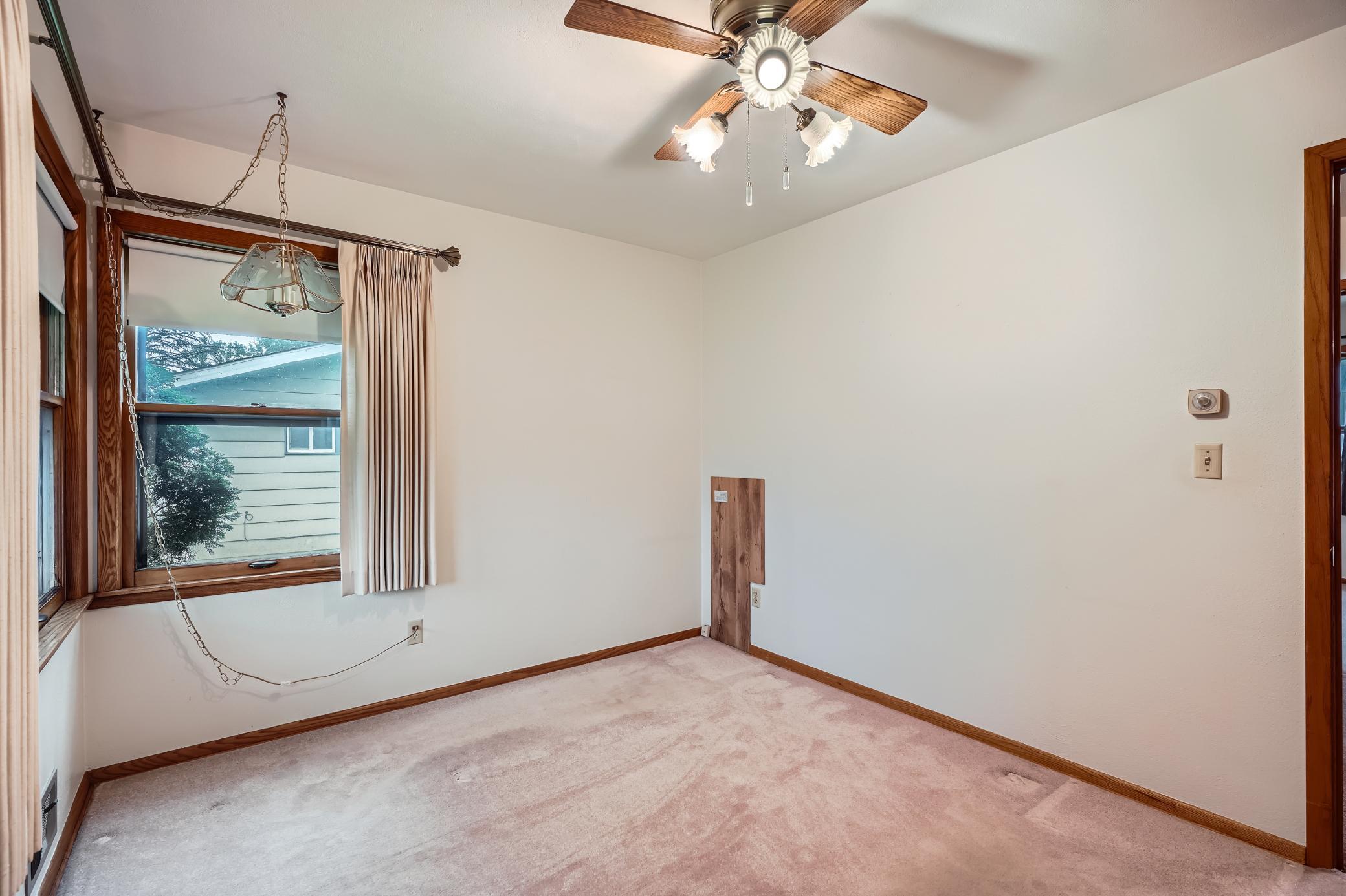 2415 Geneva Avenue N